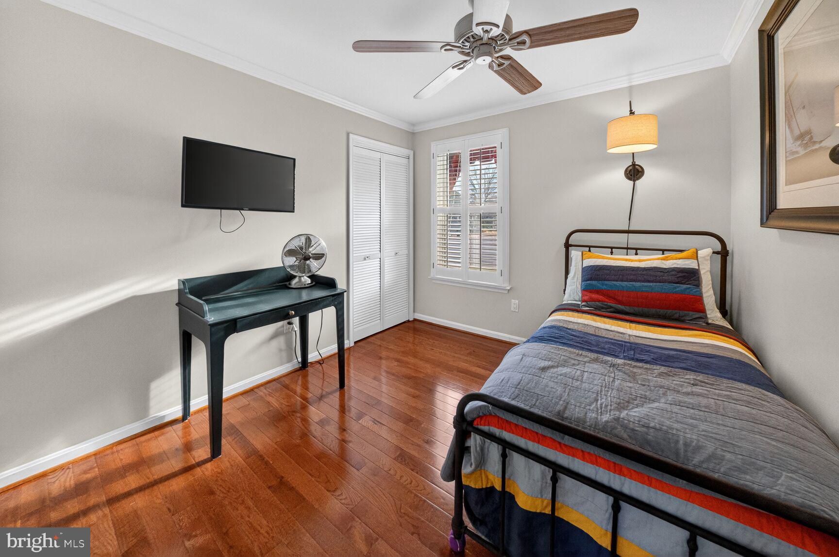 LONG REACH - Residential