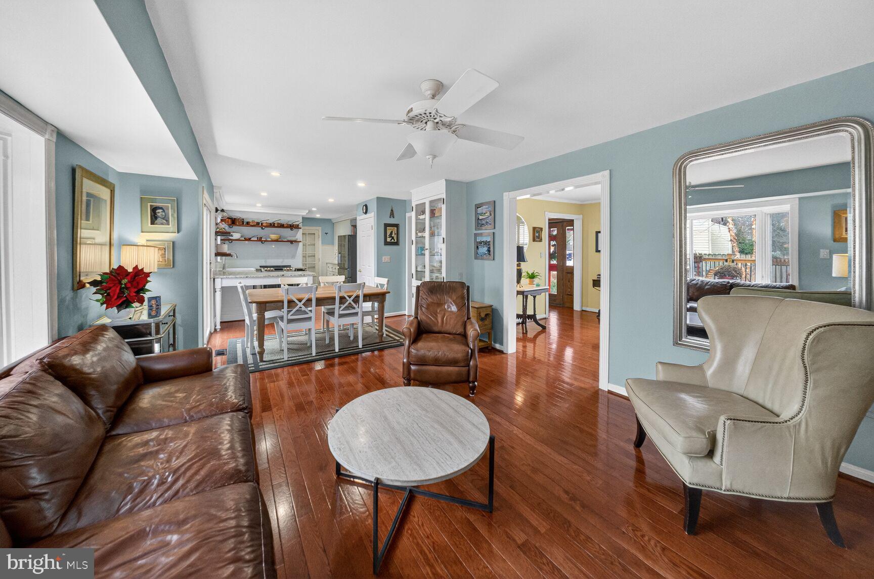 LONG REACH - Residential