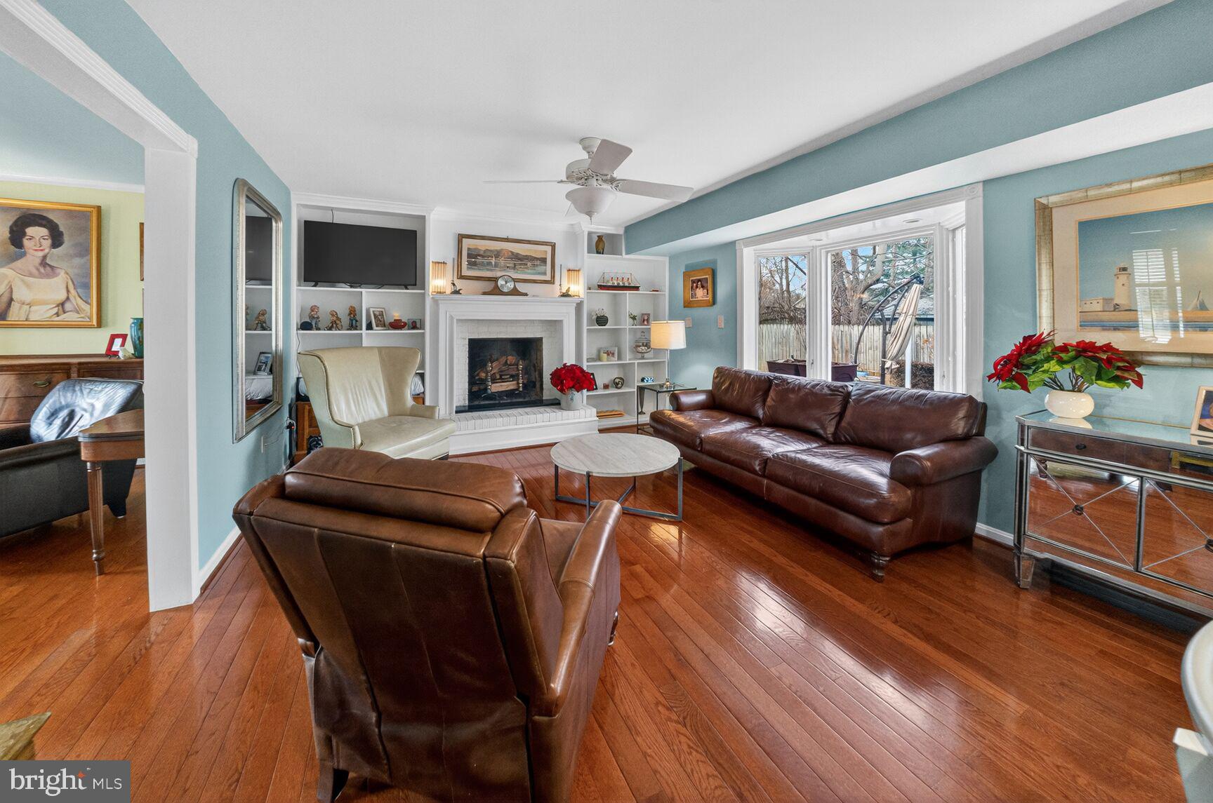 LONG REACH - Residential