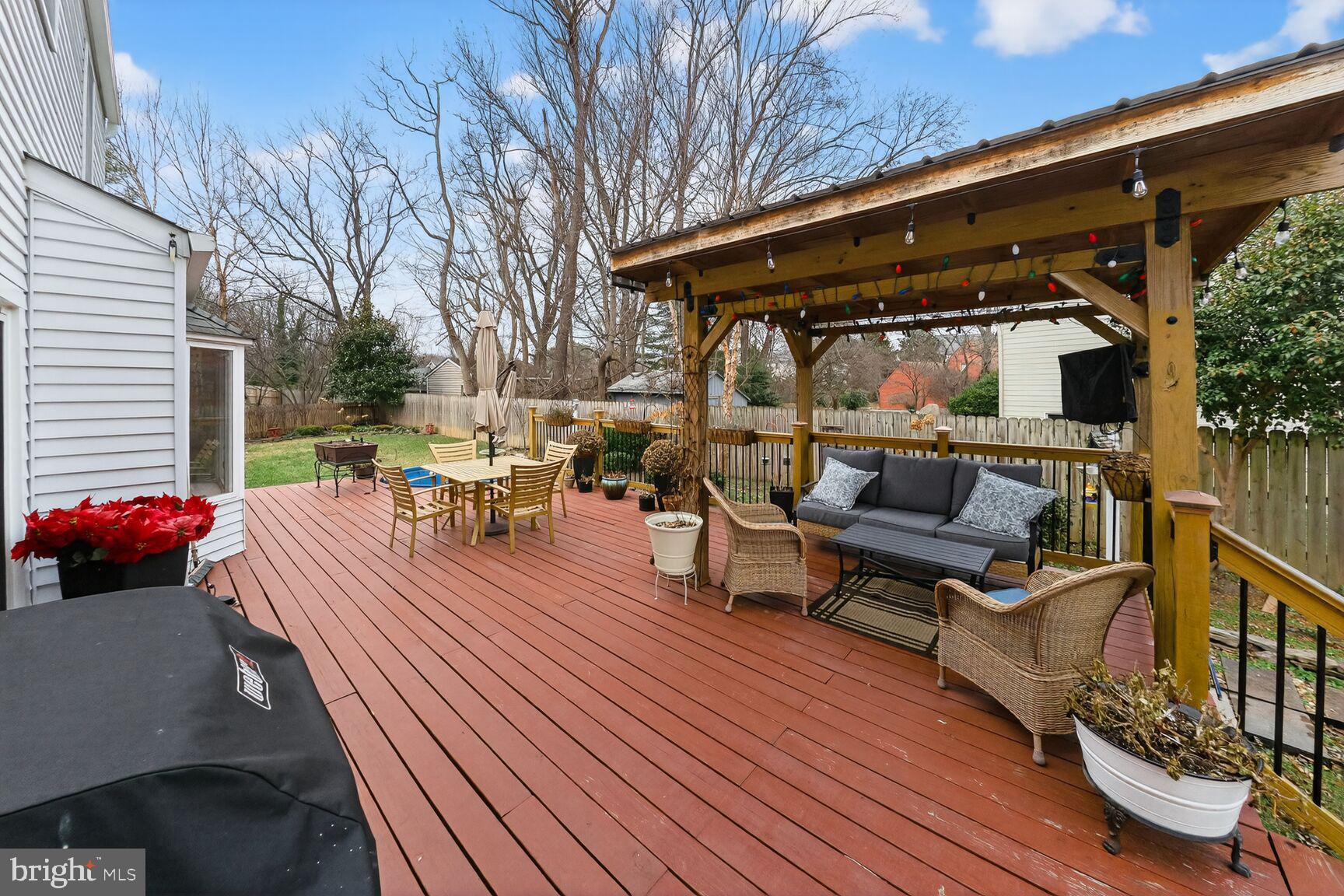 LONG REACH - Residential