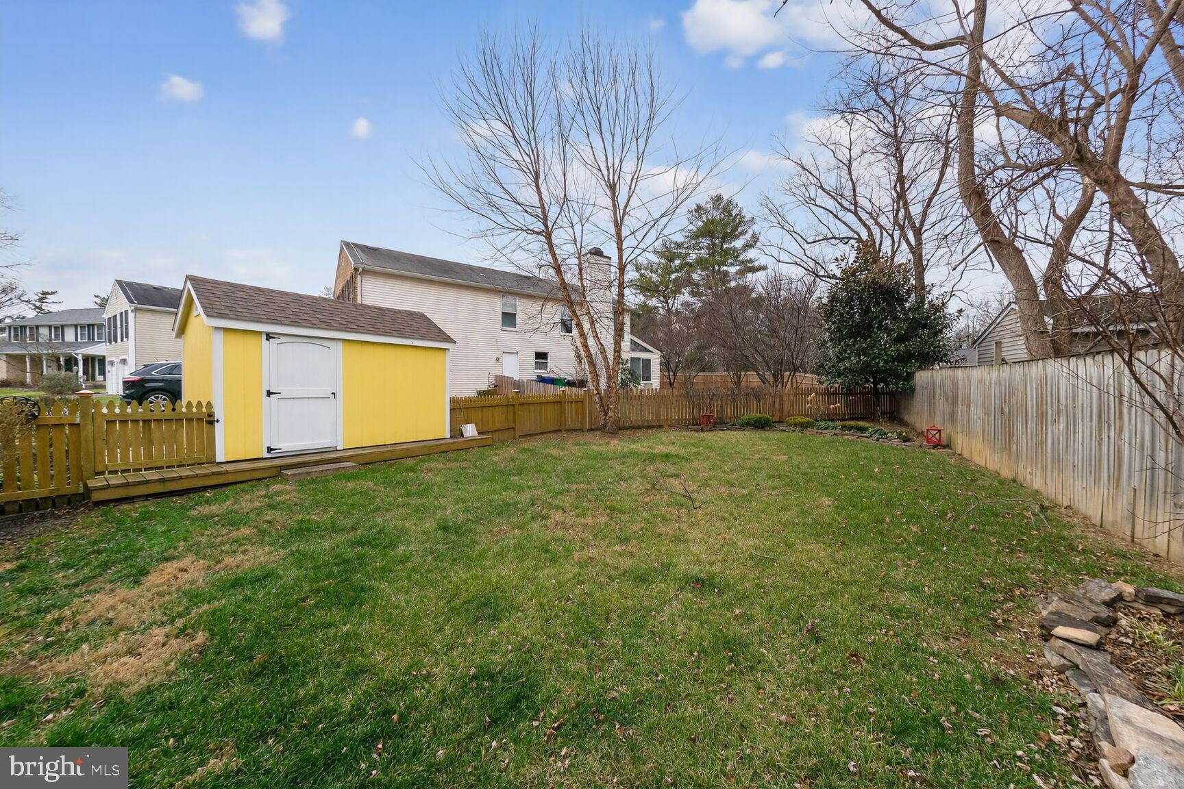 LONG REACH - Residential