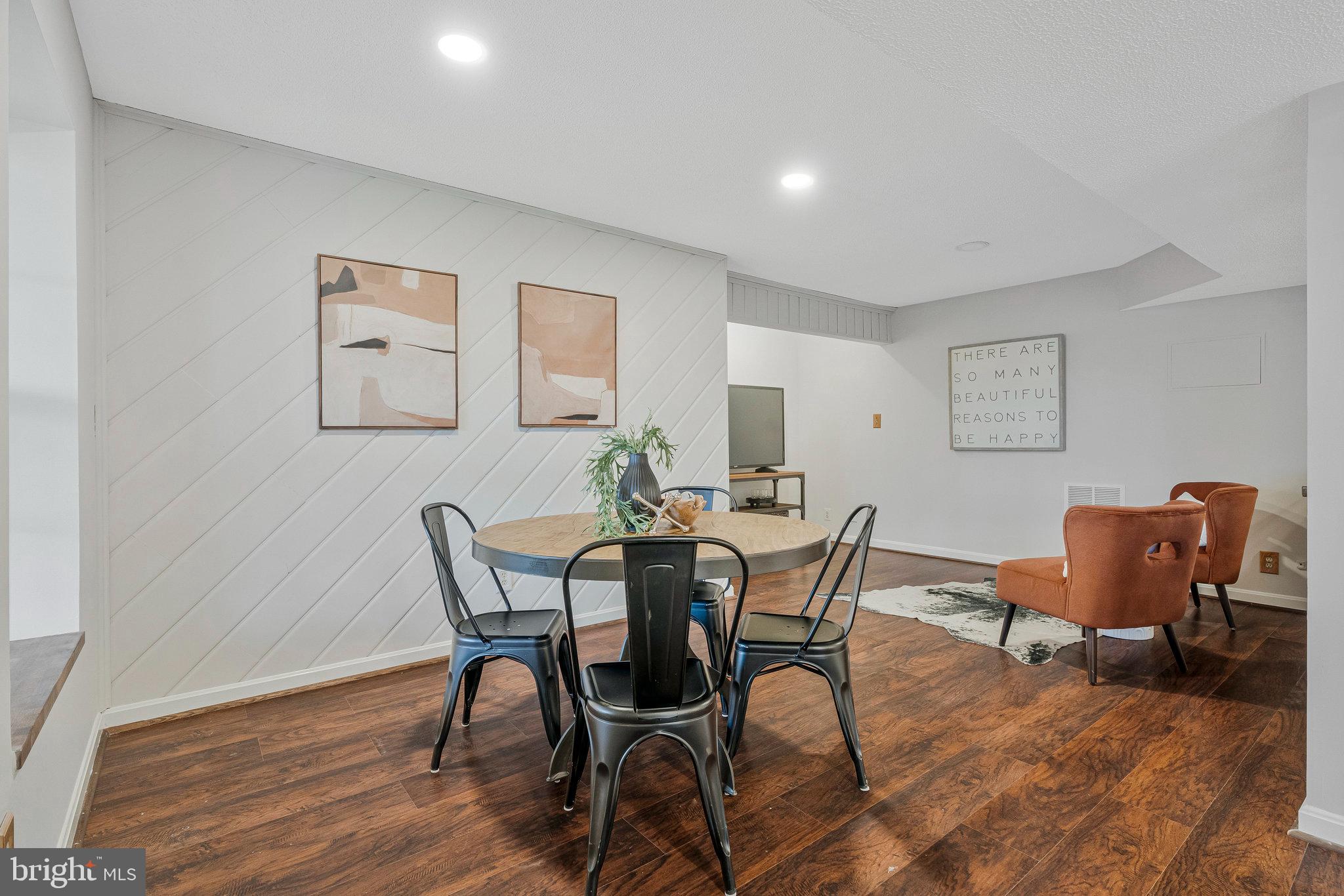 SPRING LAKE ESTATES WEST - Residential