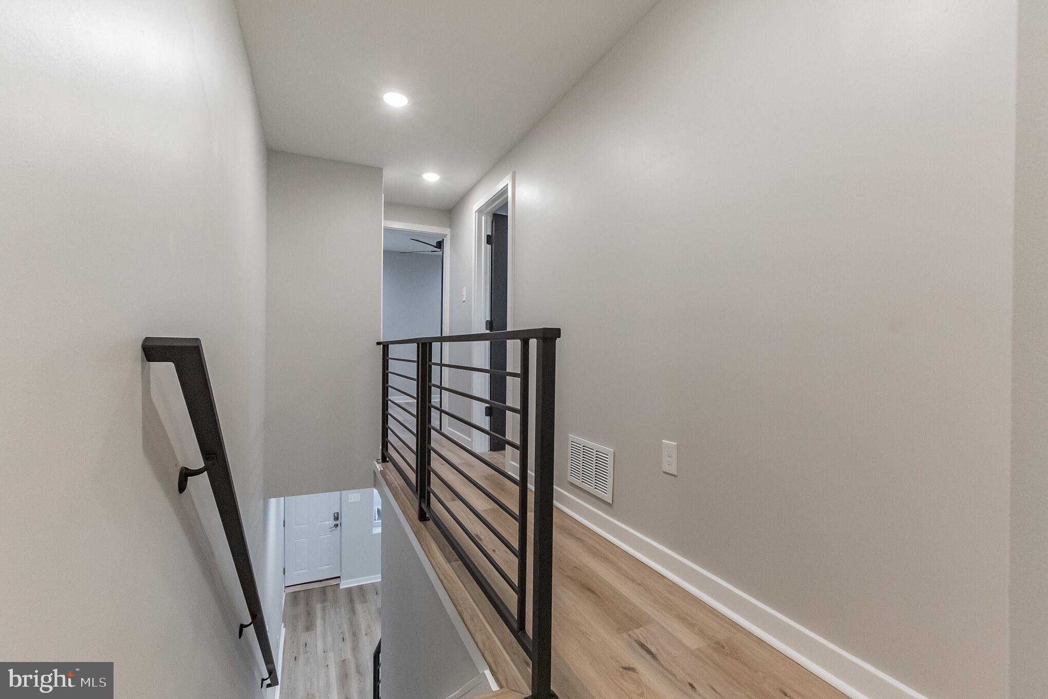 KENSINGTON - Residential