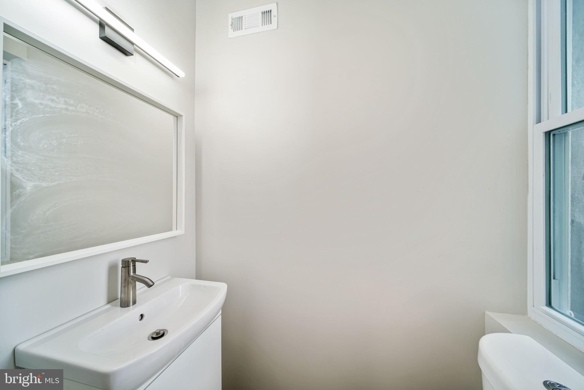 KENSINGTON - Residential