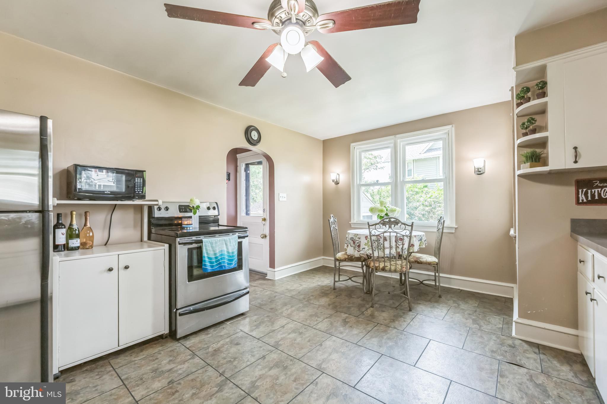 216 DICKINSON ROAD