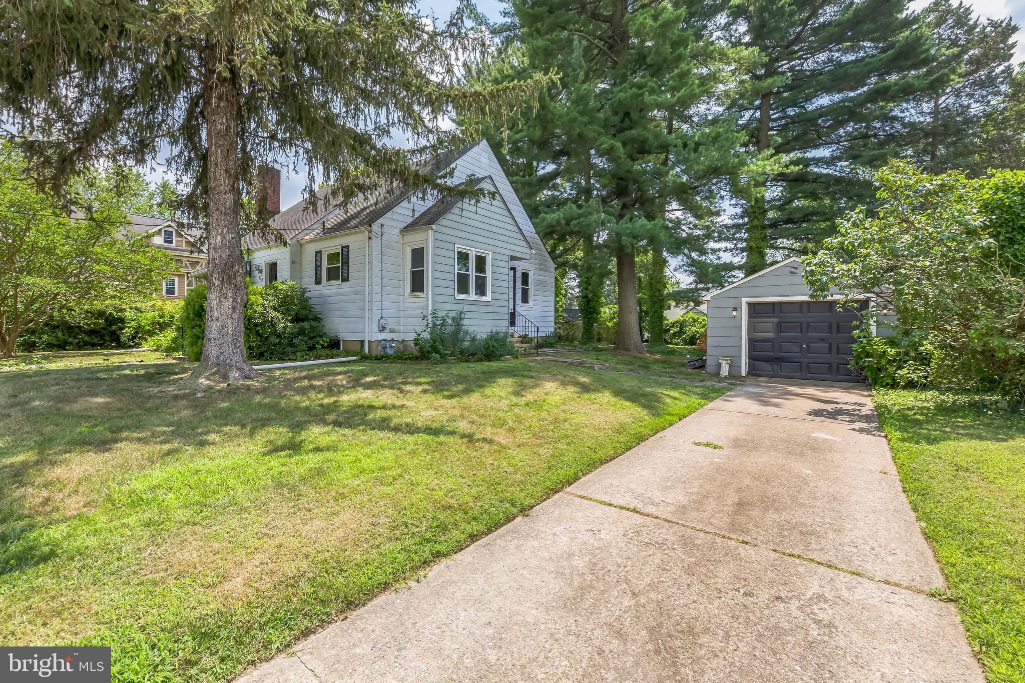 216 DICKINSON ROAD