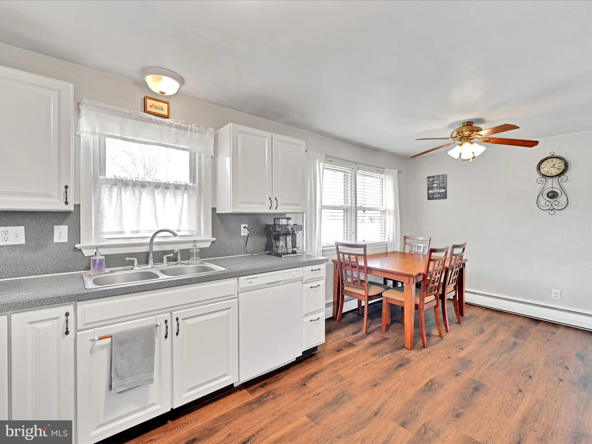 Denver, Pennsylvania 17517, United States, 3 Bedrooms Bedrooms, ,2 BathroomsBathrooms,Residential,Coming Soon,93087