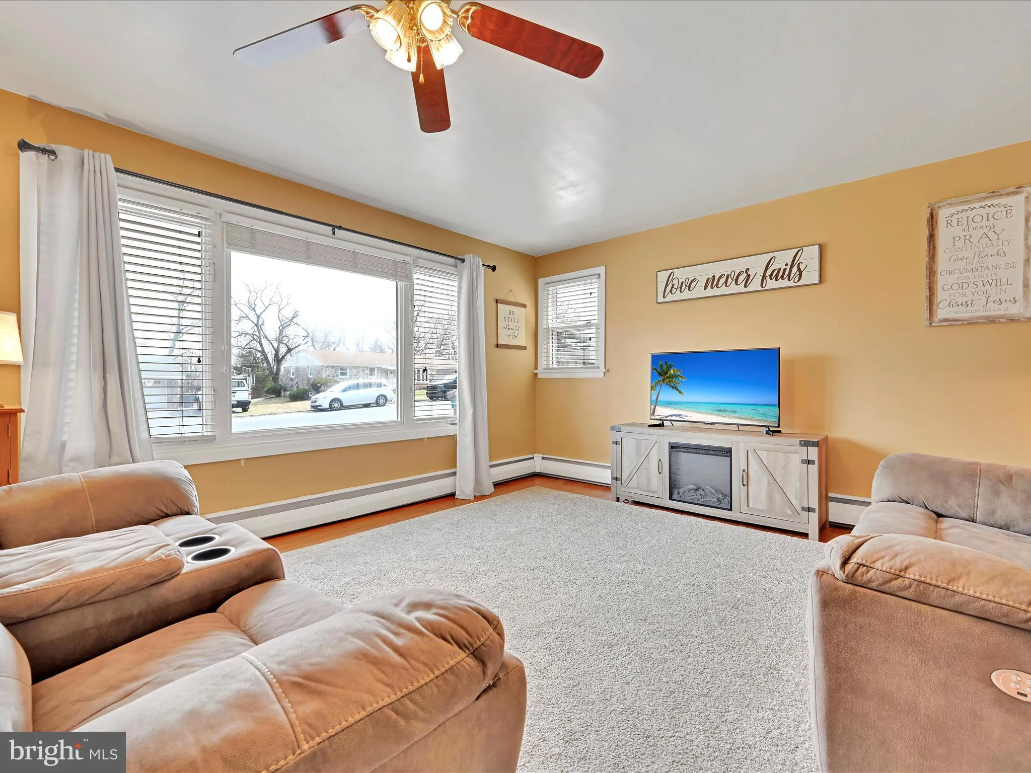 Denver, Pennsylvania 17517, United States, 3 Bedrooms Bedrooms, ,2 BathroomsBathrooms,Residential,Coming Soon,93087