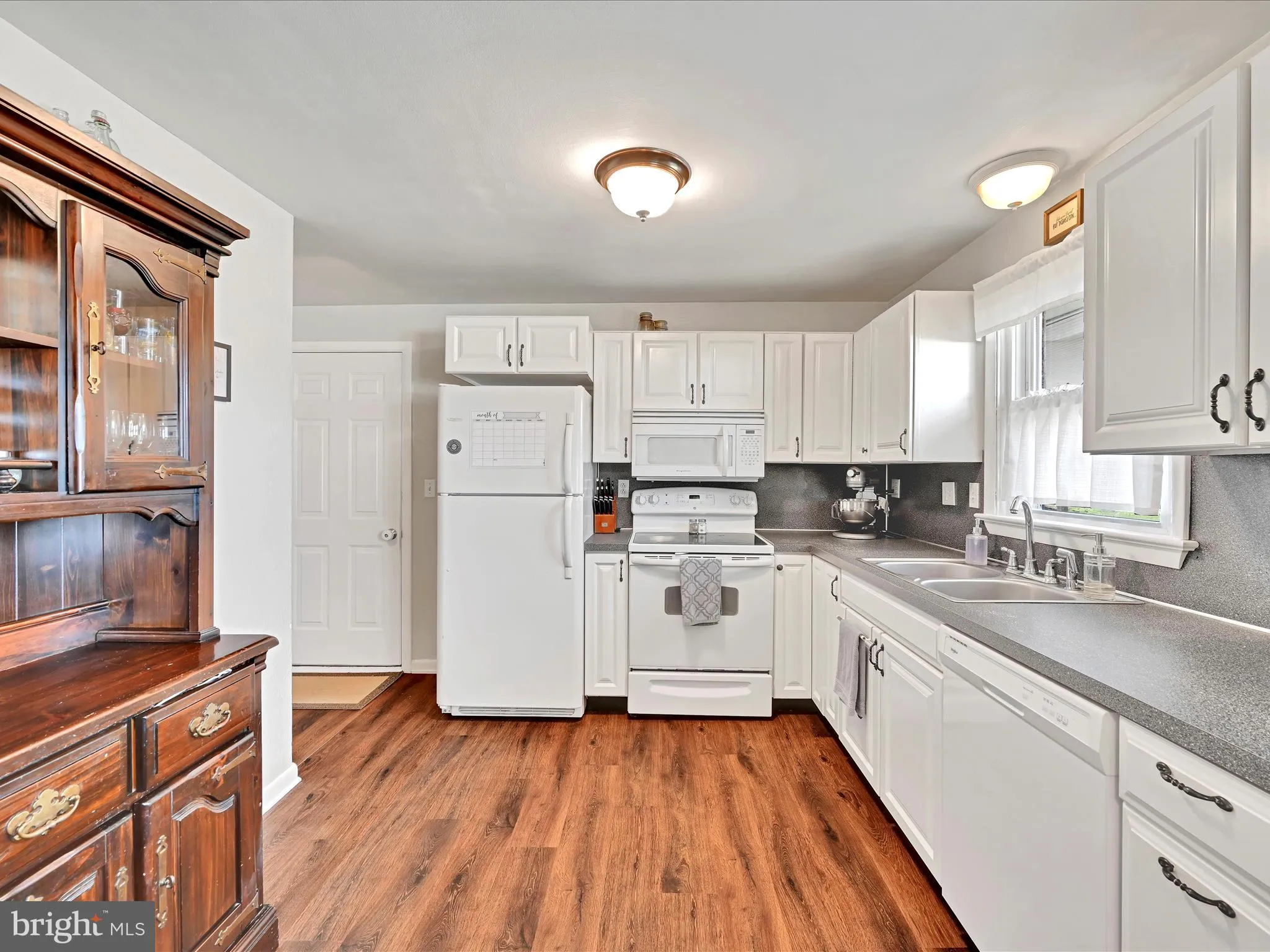 Denver, Pennsylvania 17517, United States, 3 Bedrooms Bedrooms, ,2 BathroomsBathrooms,Residential,Coming Soon,93087