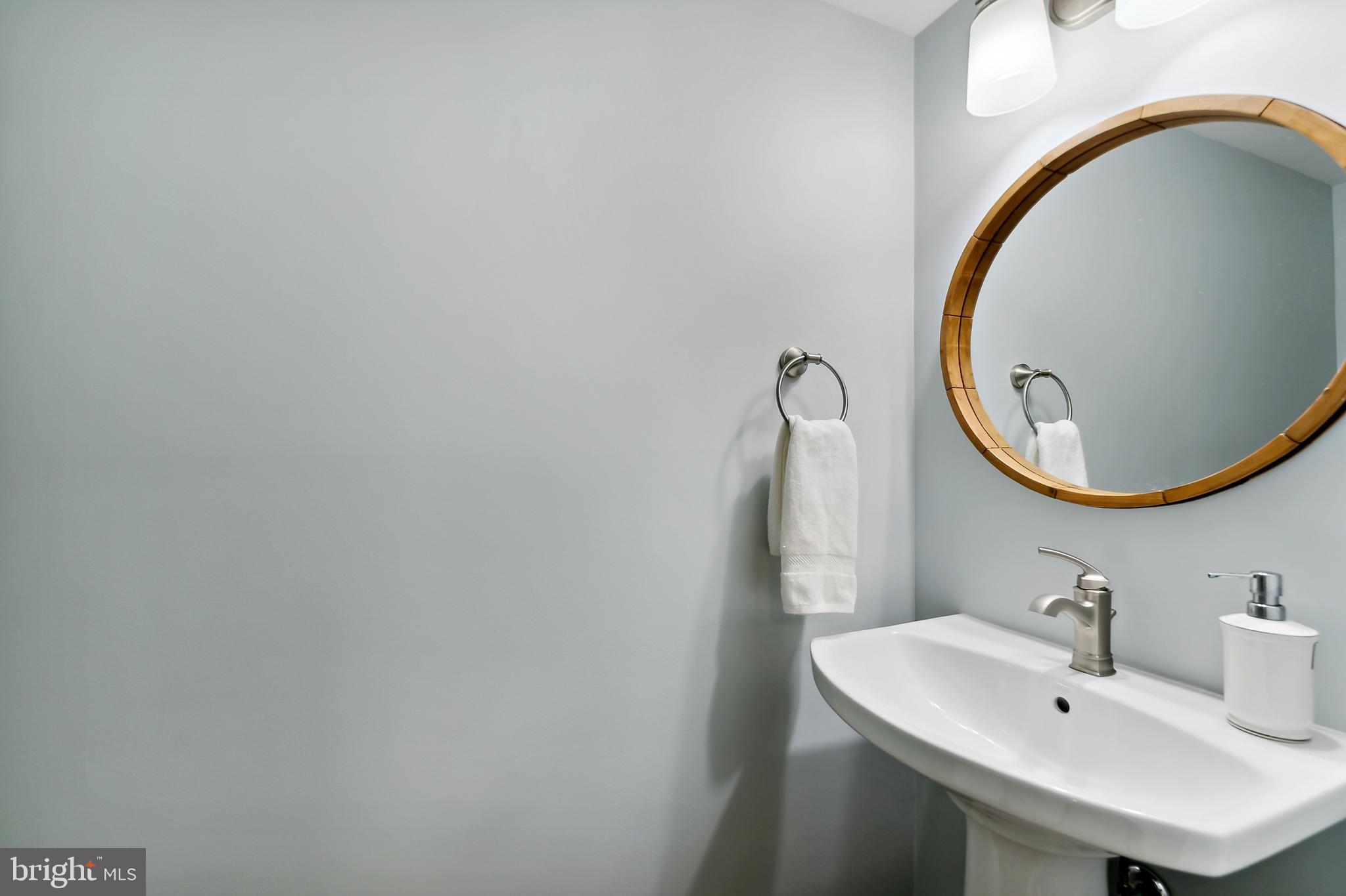 LAKEWOOD HILLS - Residential