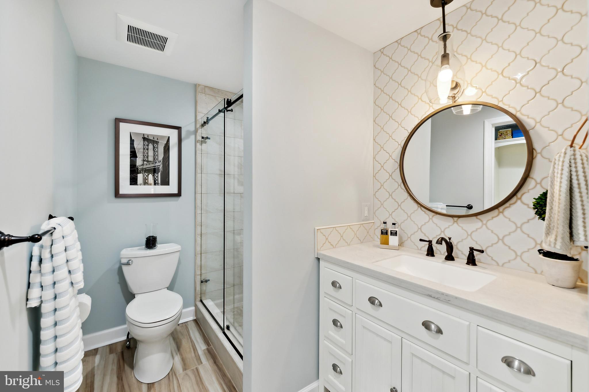 LAKEWOOD HILLS - Residential