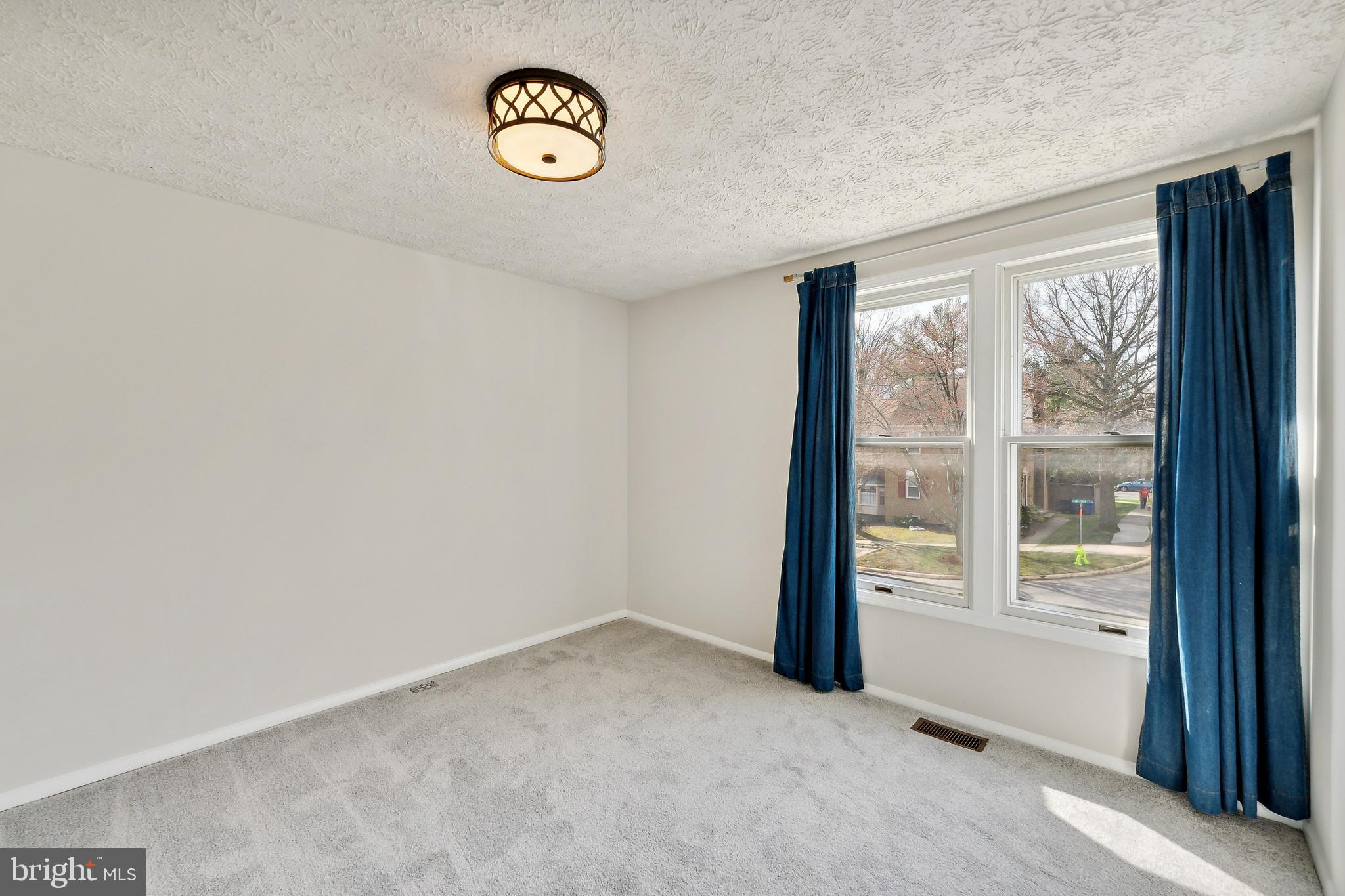 LAKEWOOD HILLS - Residential