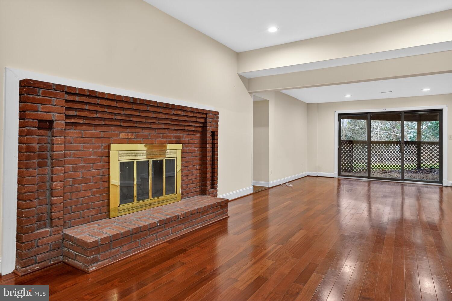 GEORGETOWN MANOR ESTATES - Residential