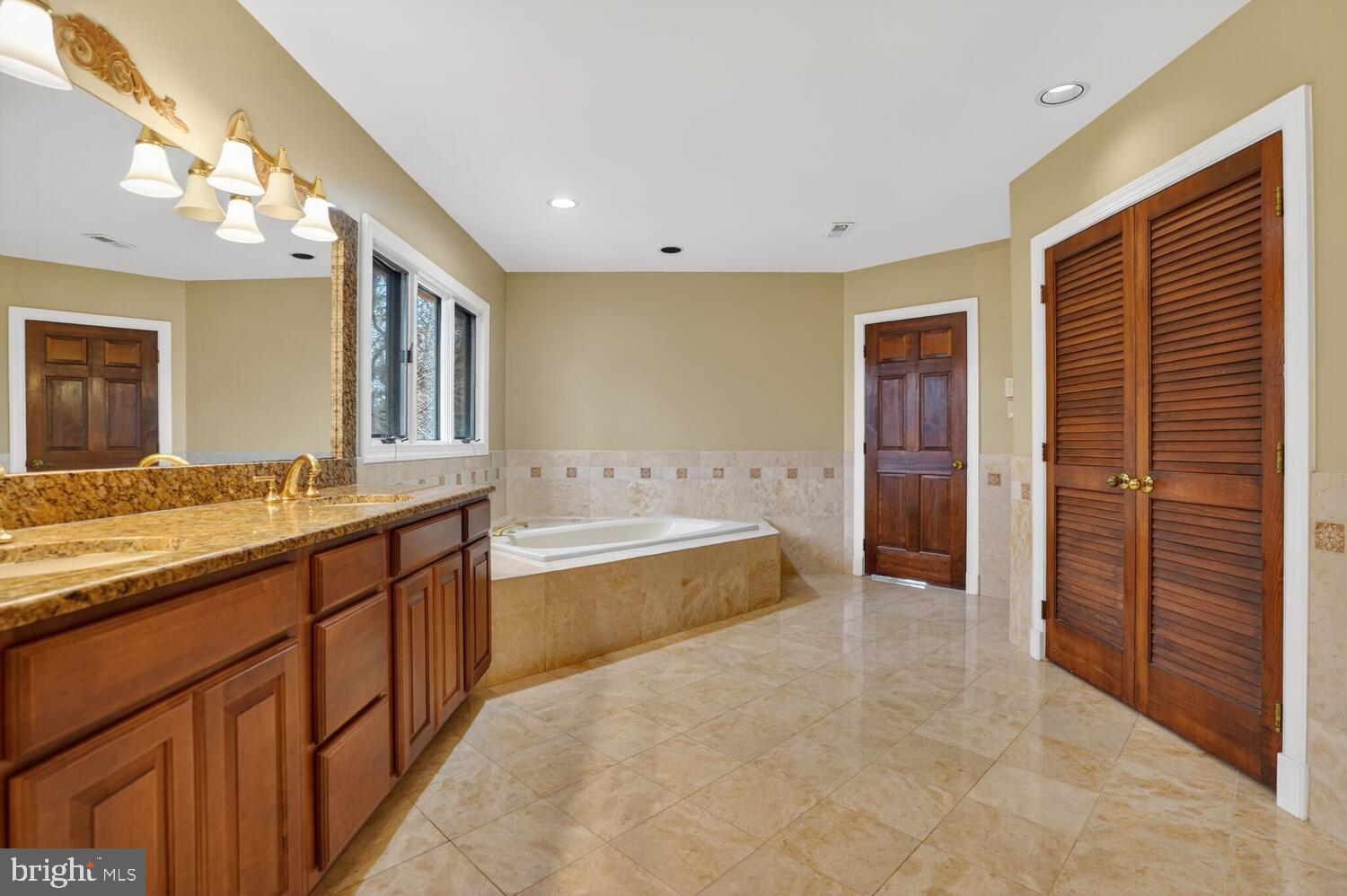 GEORGETOWN MANOR ESTATES - Residential