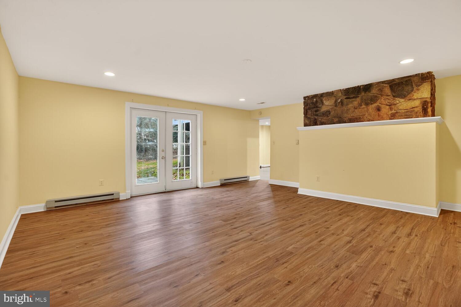 GEORGETOWN MANOR ESTATES - Residential