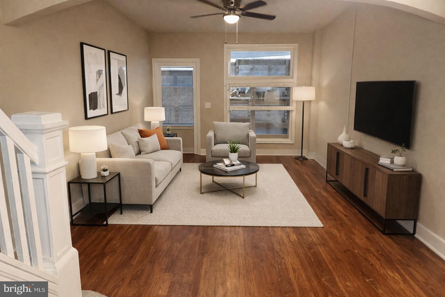 ELWOOD PARK - Residential