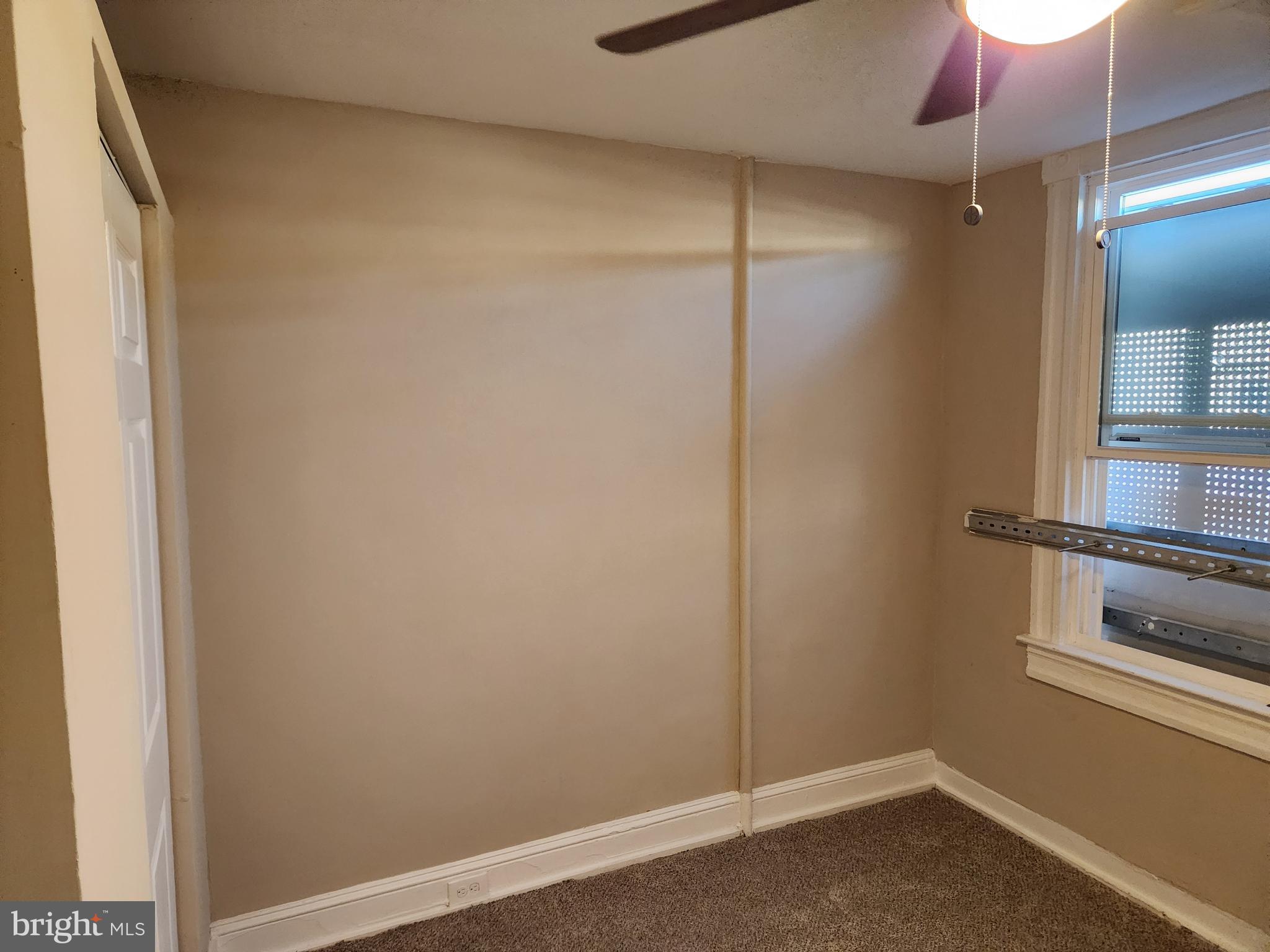 ELWOOD PARK - Residential