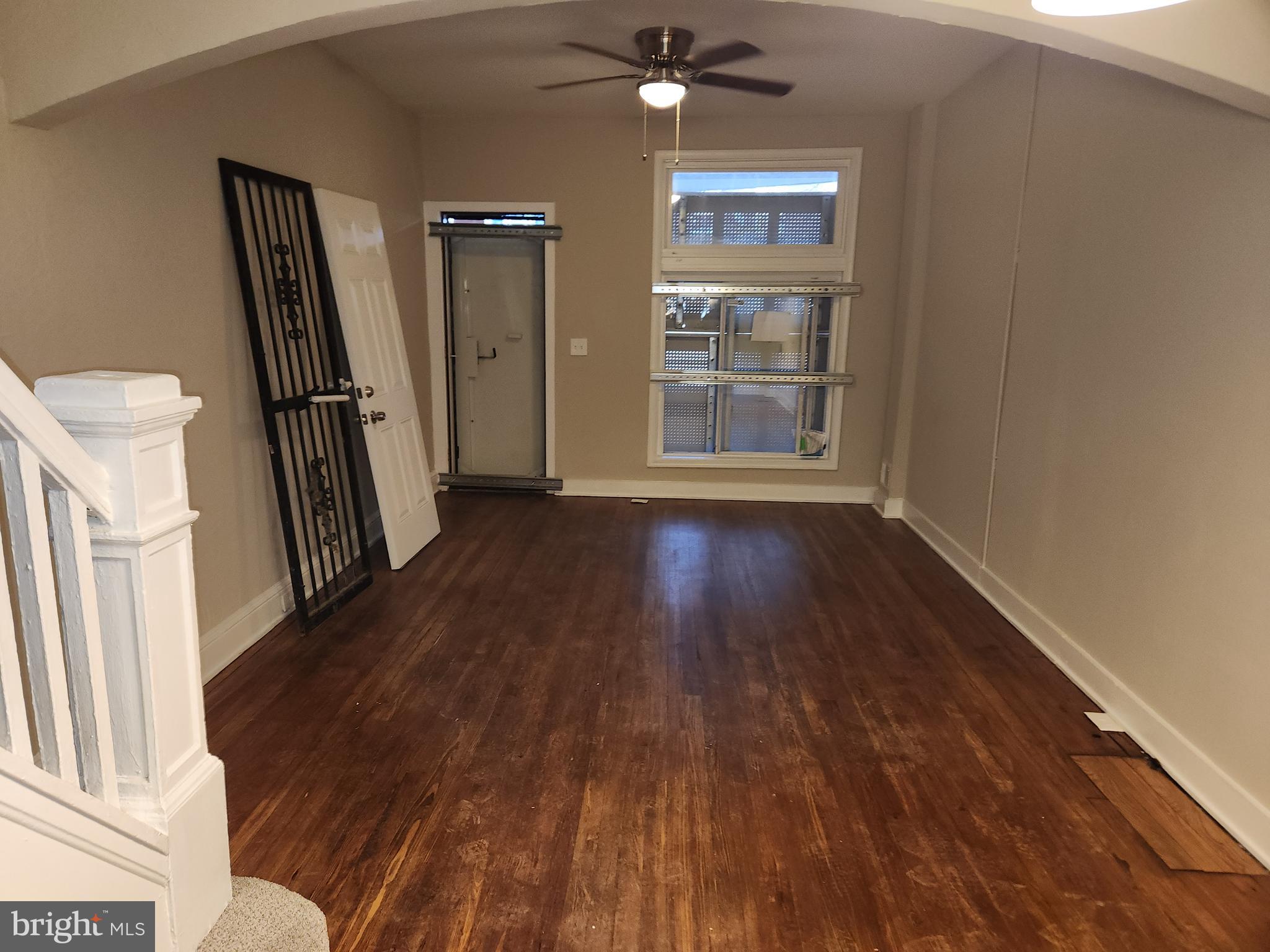 516 N ROBINSON STREET