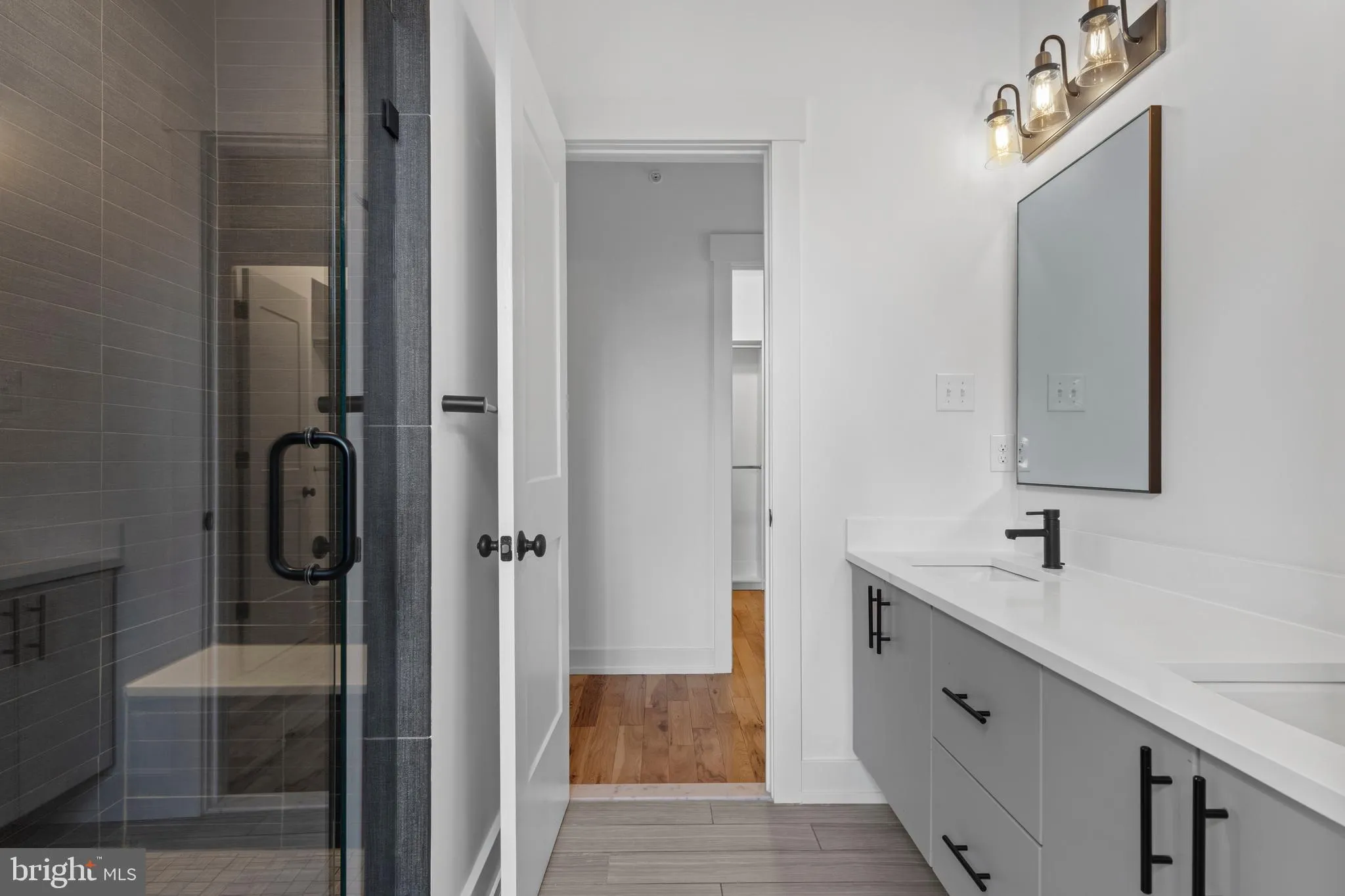 Wayne, Pennsylvania 19087, United States, 3 Bedrooms Bedrooms, ,4 BathroomsBathrooms,Residential,Active,213981