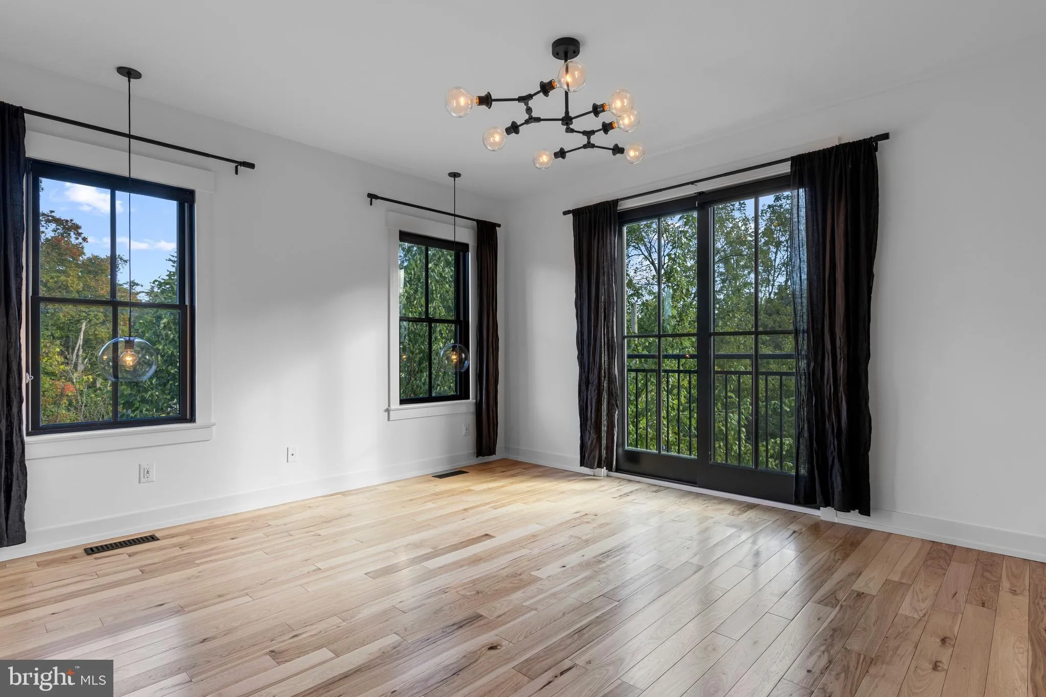 Wayne, Pennsylvania 19087, United States, 3 Bedrooms Bedrooms, ,4 BathroomsBathrooms,Residential,Active,213981