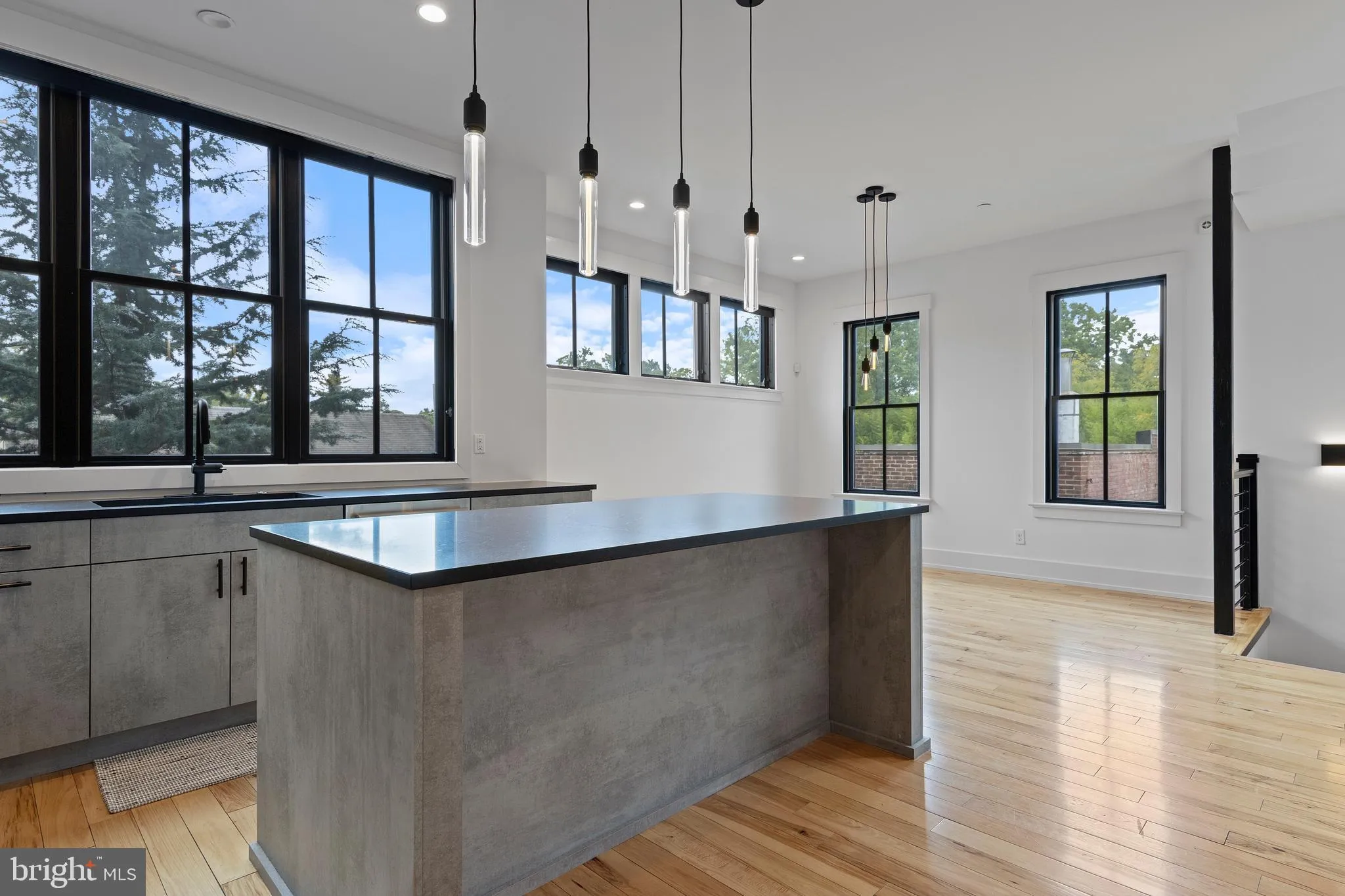 Wayne, Pennsylvania 19087, United States, 3 Bedrooms Bedrooms, ,4 BathroomsBathrooms,Residential,Active,213981