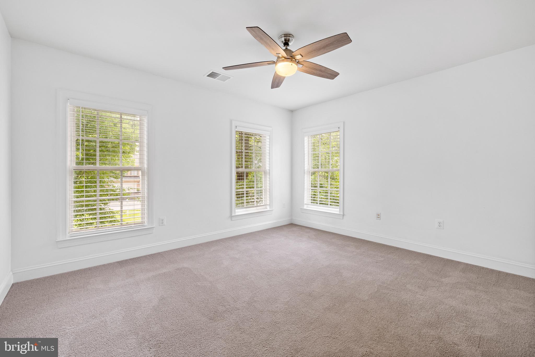 ANNAPOLIS RIDGE - Residential