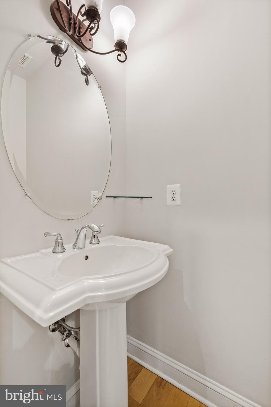 ANNAPOLIS RIDGE - Residential