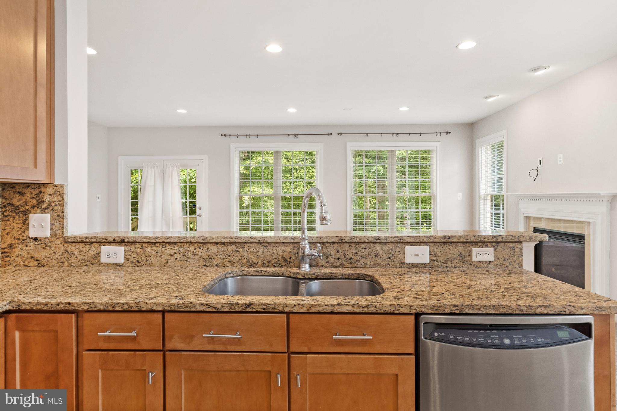 ANNAPOLIS RIDGE - Residential