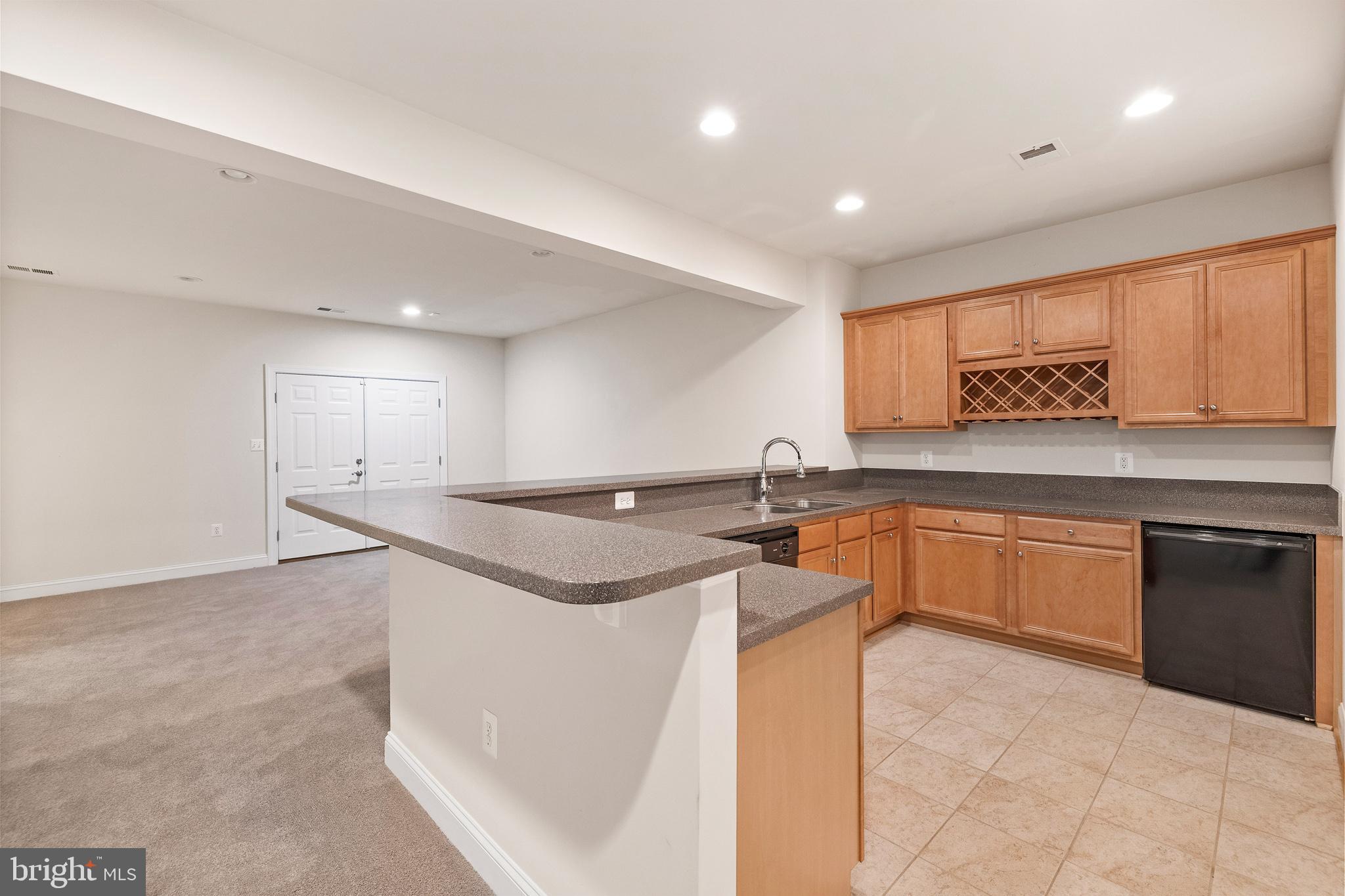 ANNAPOLIS RIDGE - Residential