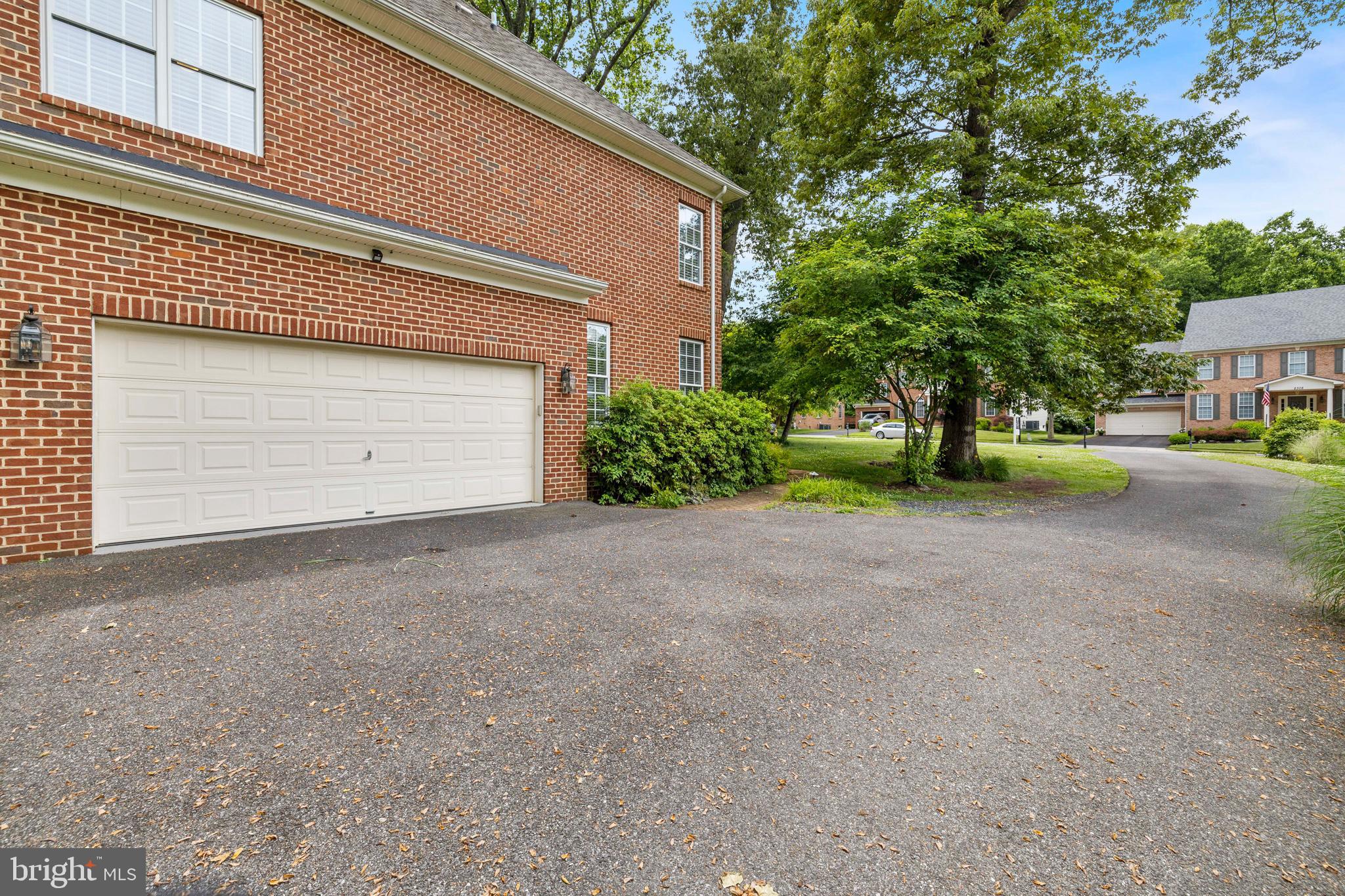 ANNAPOLIS RIDGE - Residential