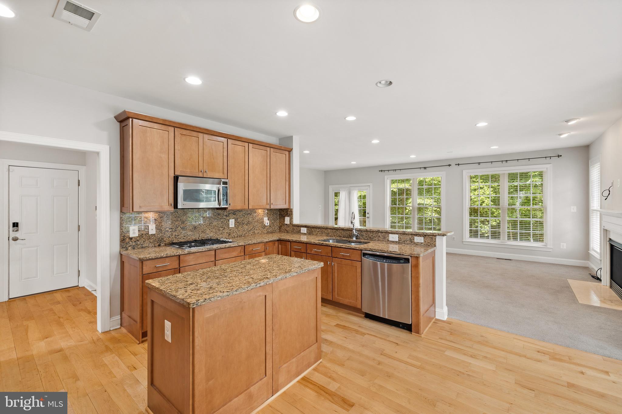 ANNAPOLIS RIDGE - Residential