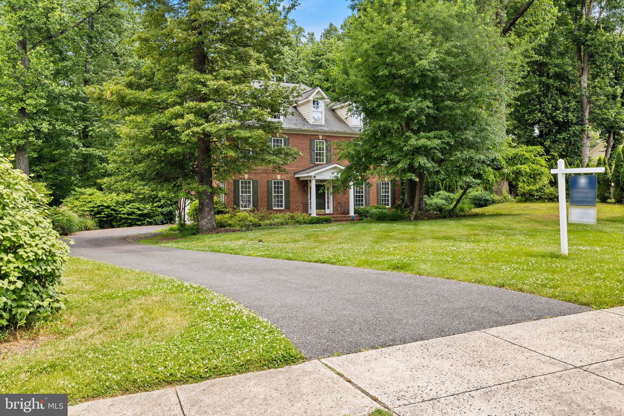 ANNAPOLIS RIDGE - Residential