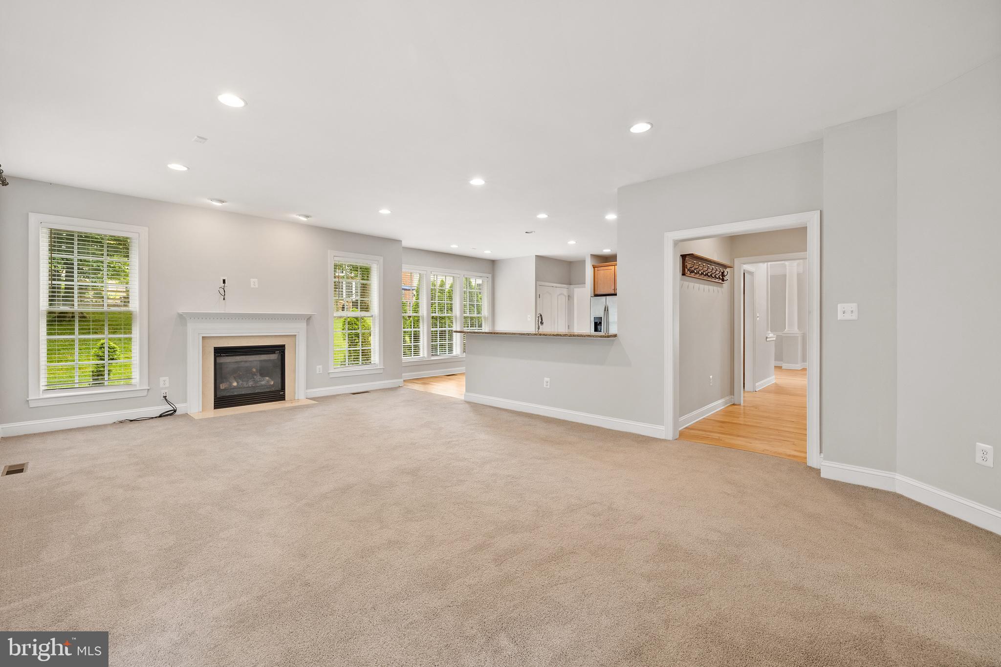 ANNAPOLIS RIDGE - Residential