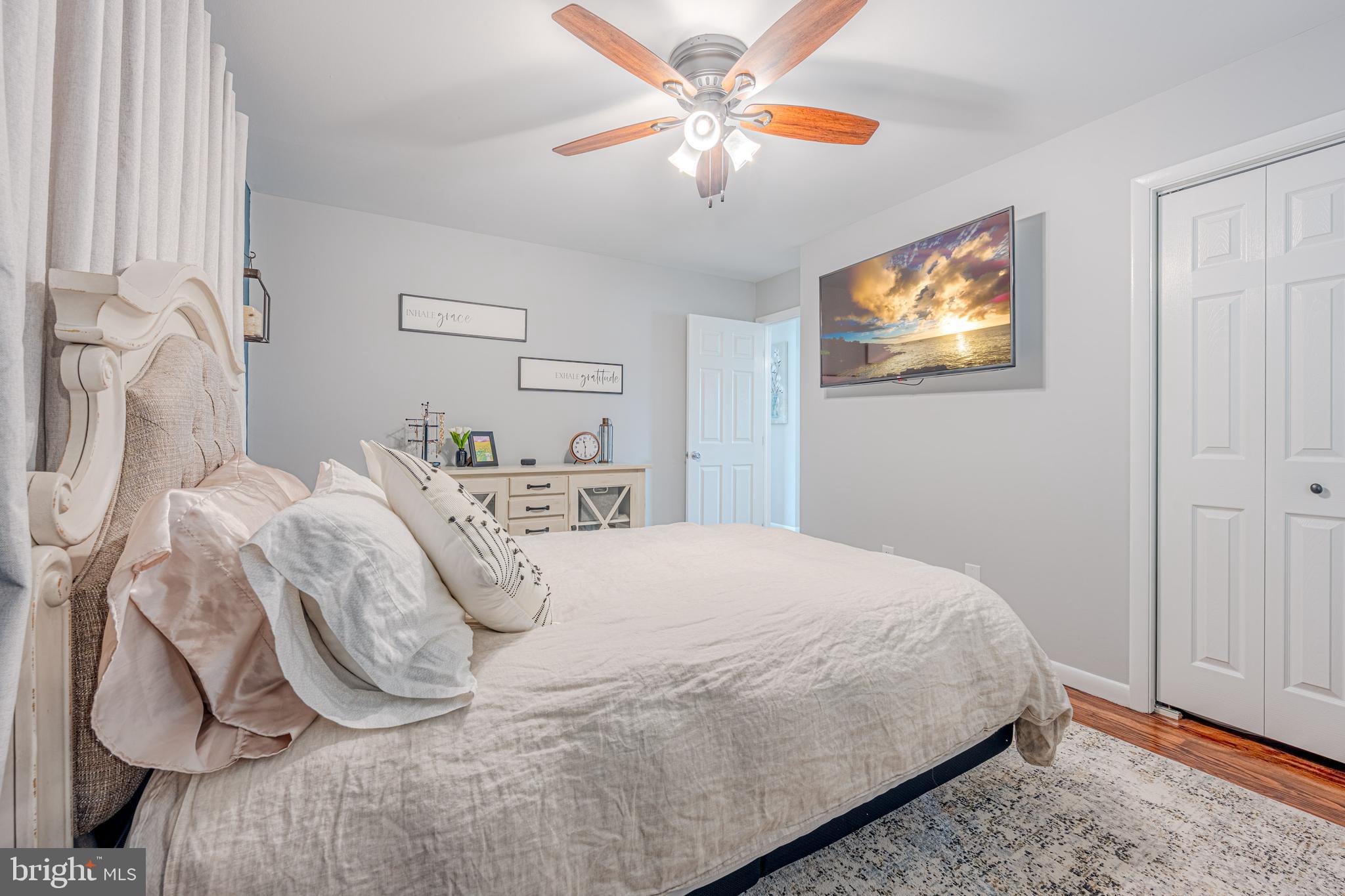 WEST HILLS - Residential