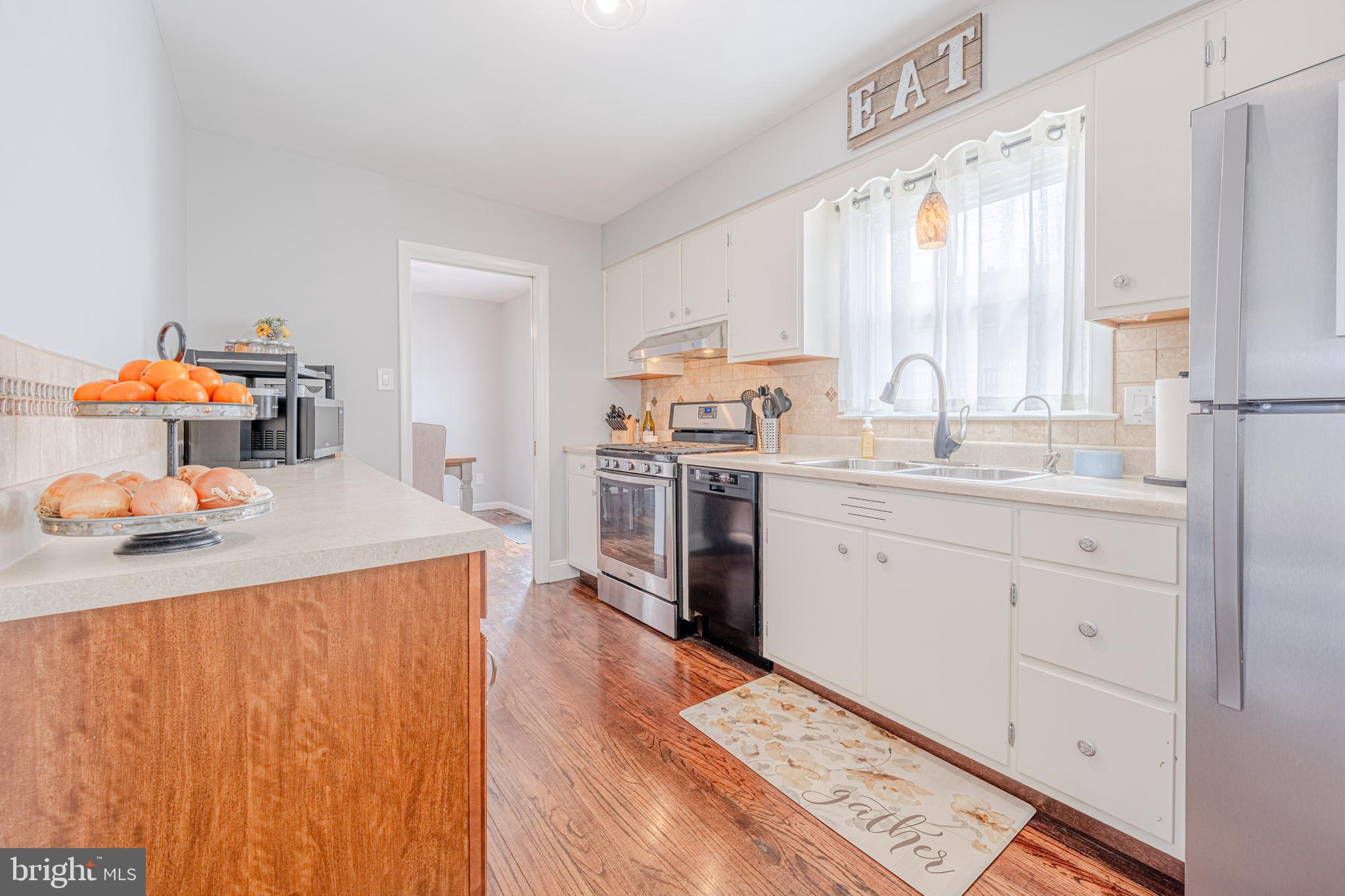 WEST HILLS - Residential