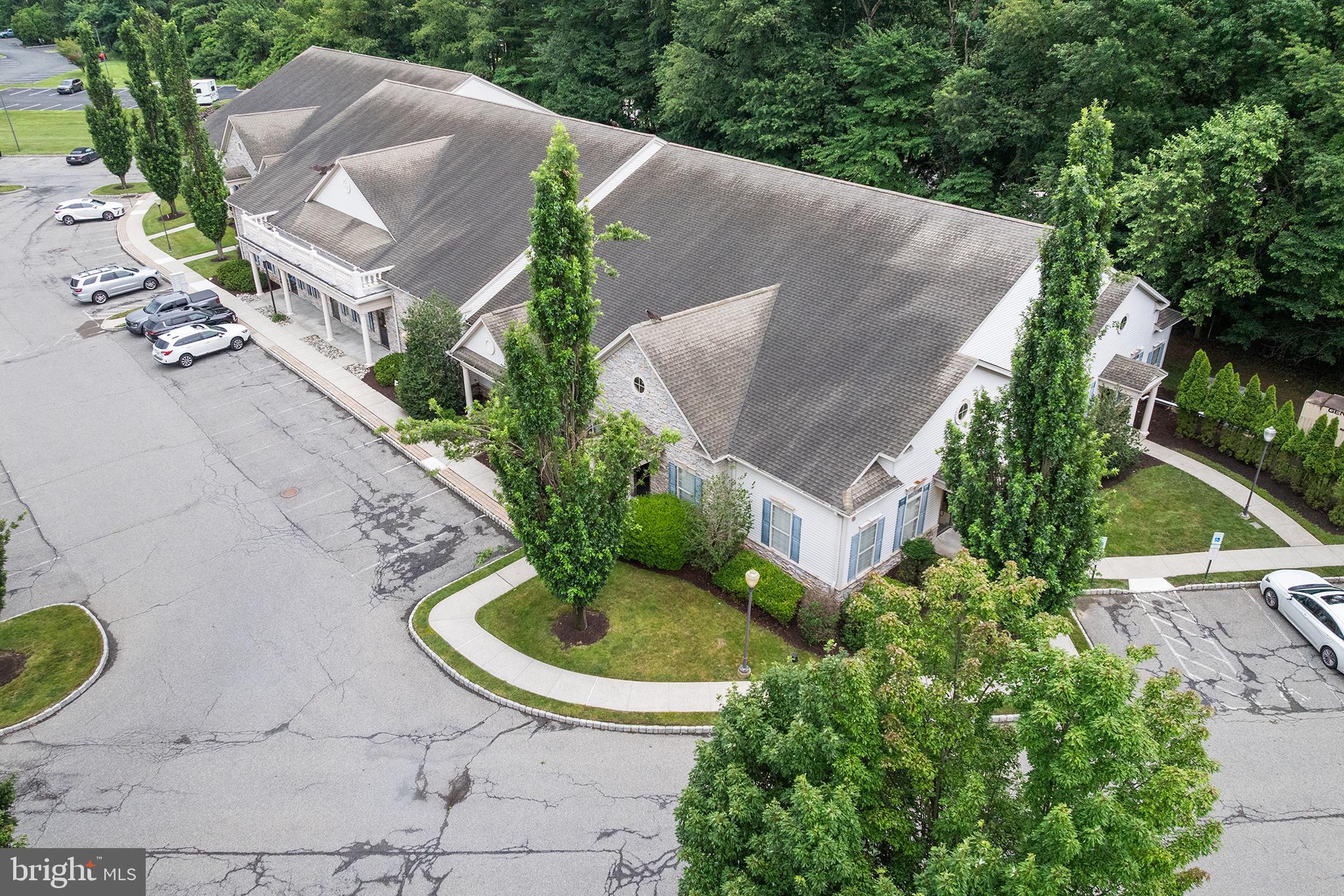 670 WOODBOURNE ROAD 5, 6, 7, 8, 9