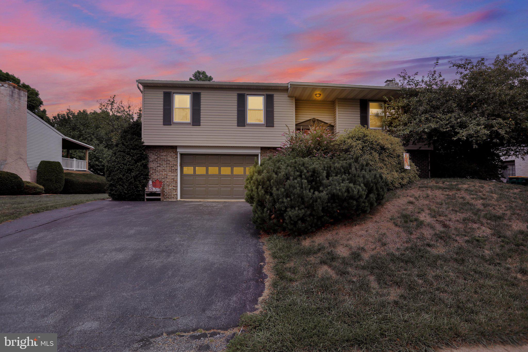 809 EVERGREEN DRIVE