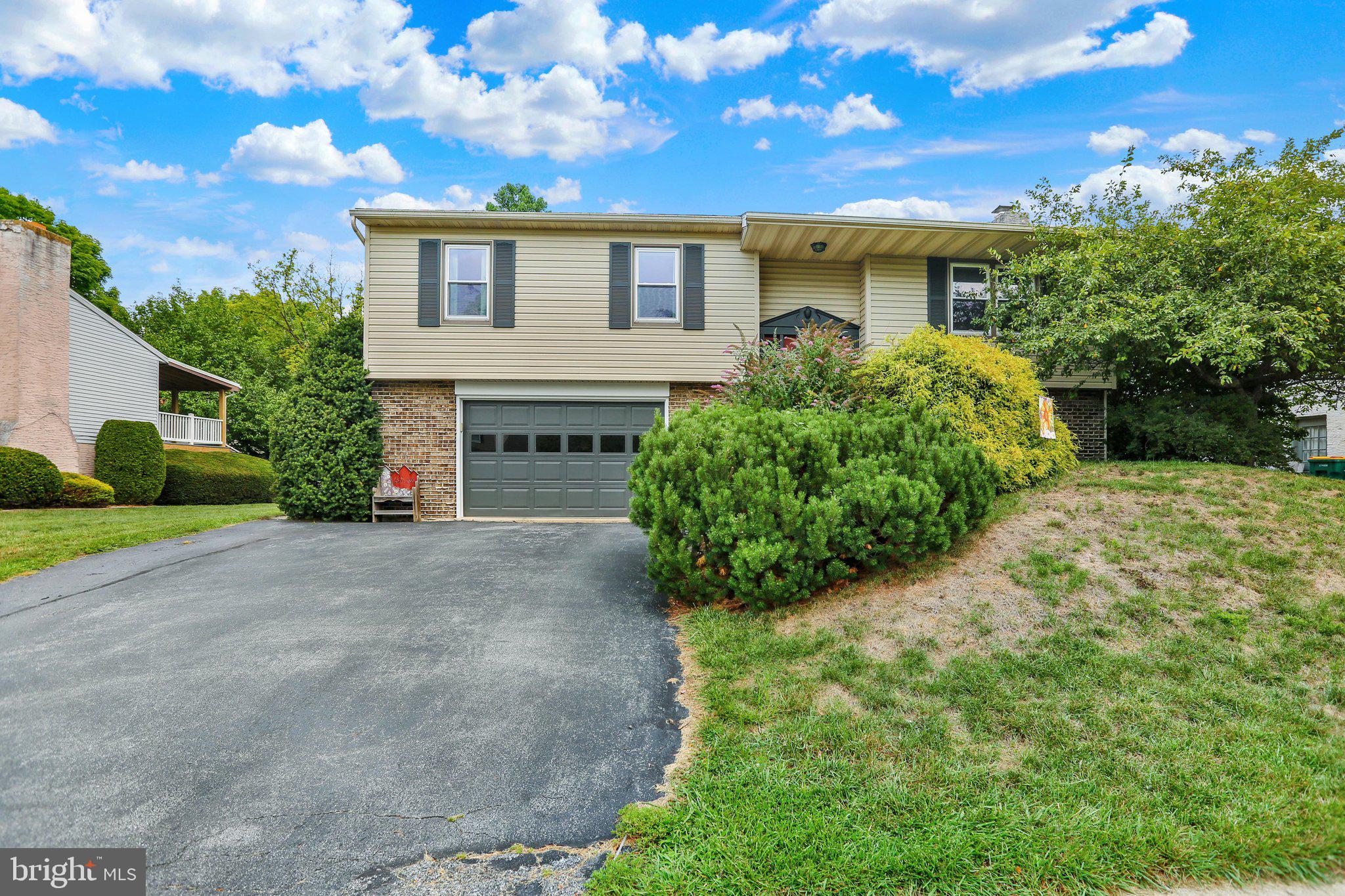 809 EVERGREEN DRIVE