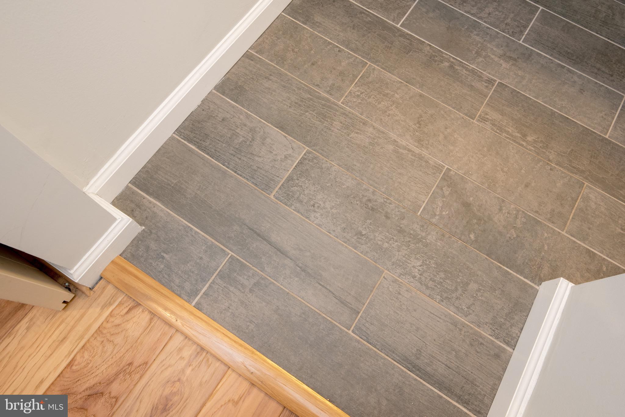 LAKE HERON CONDO - Residential