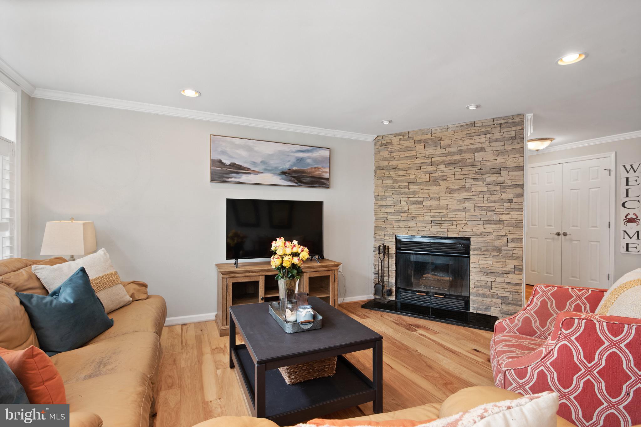 LAKE HERON CONDO - Residential