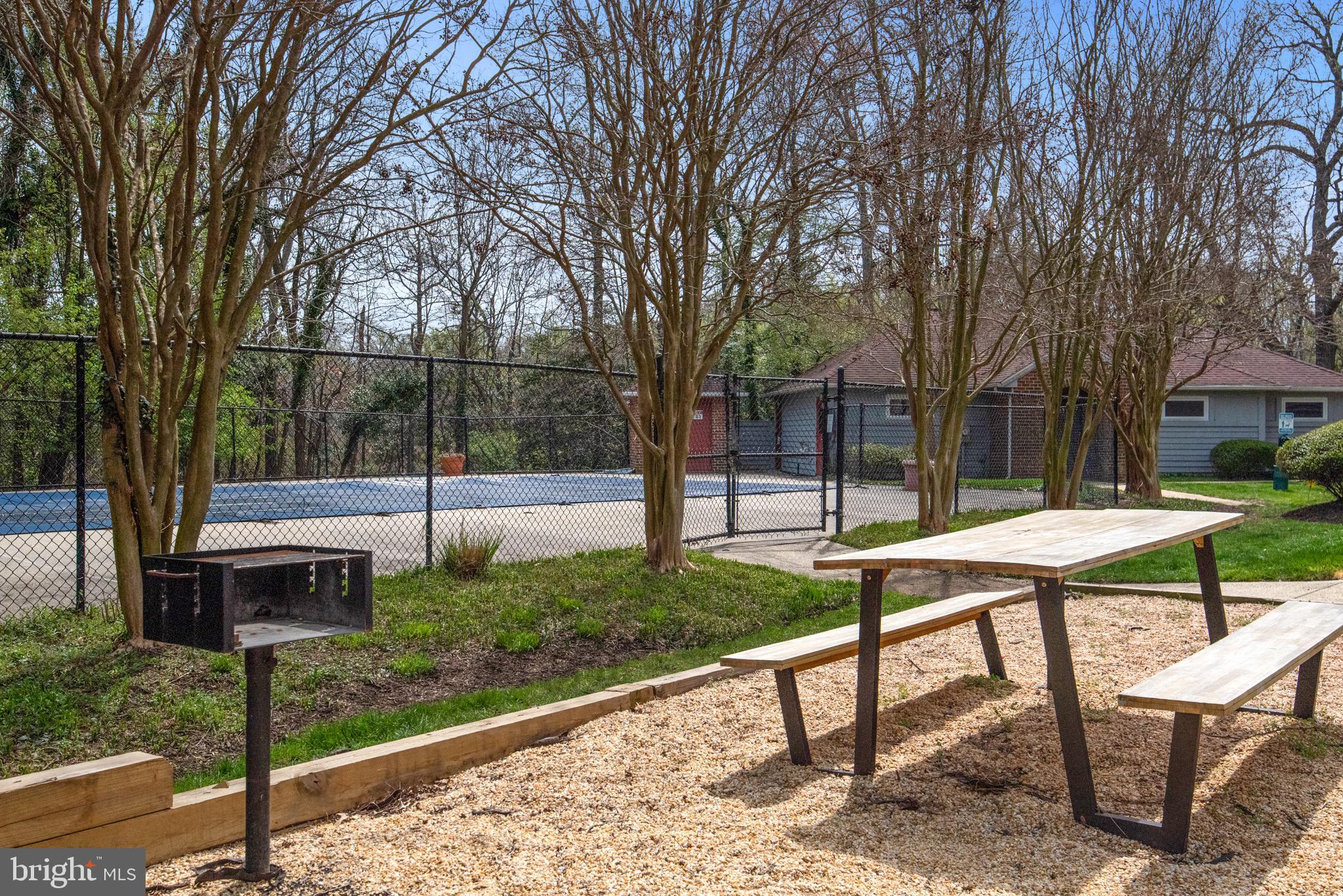 LAKE HERON CONDO - Residential