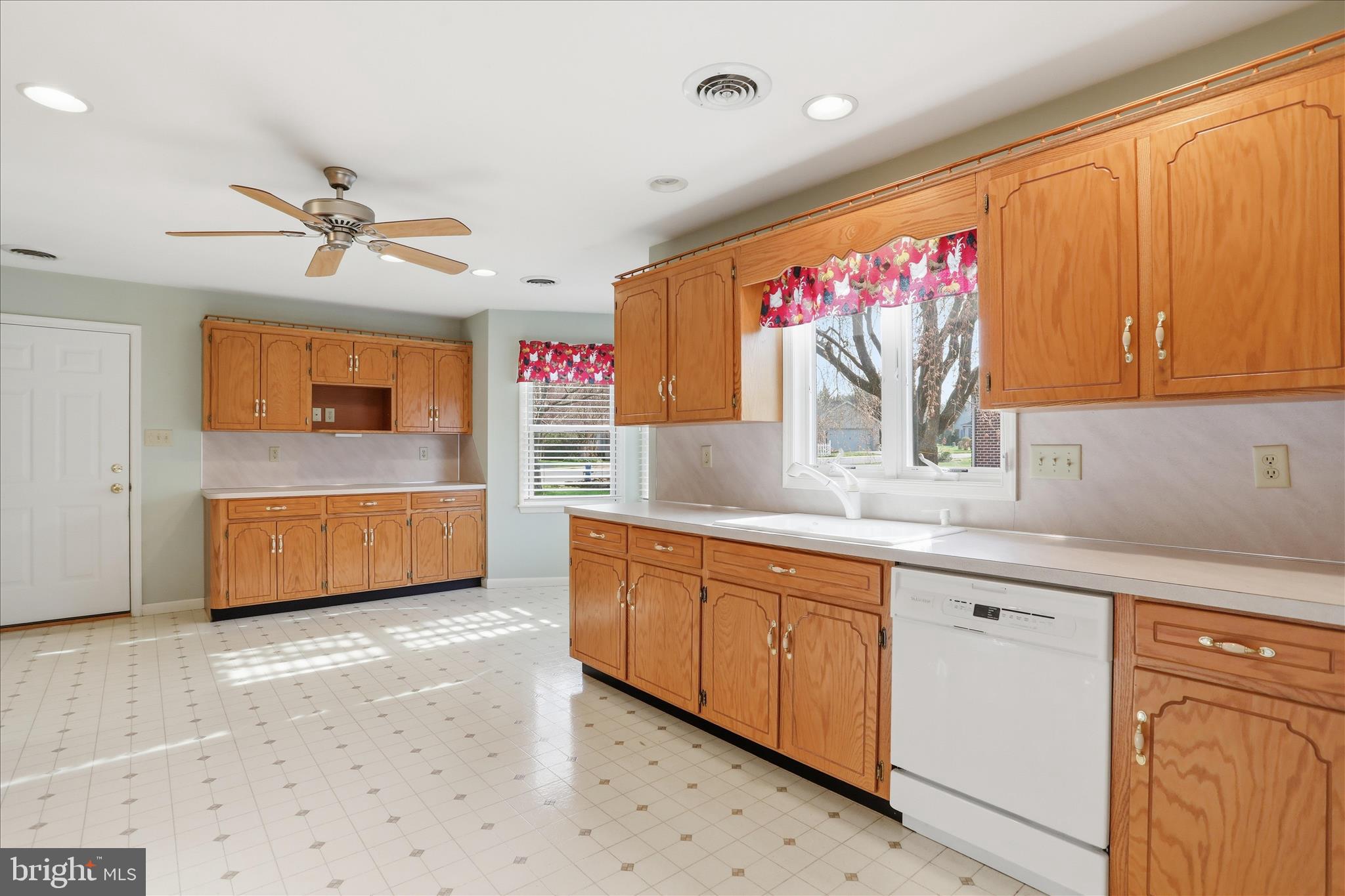 MAPLE RUN - Residential