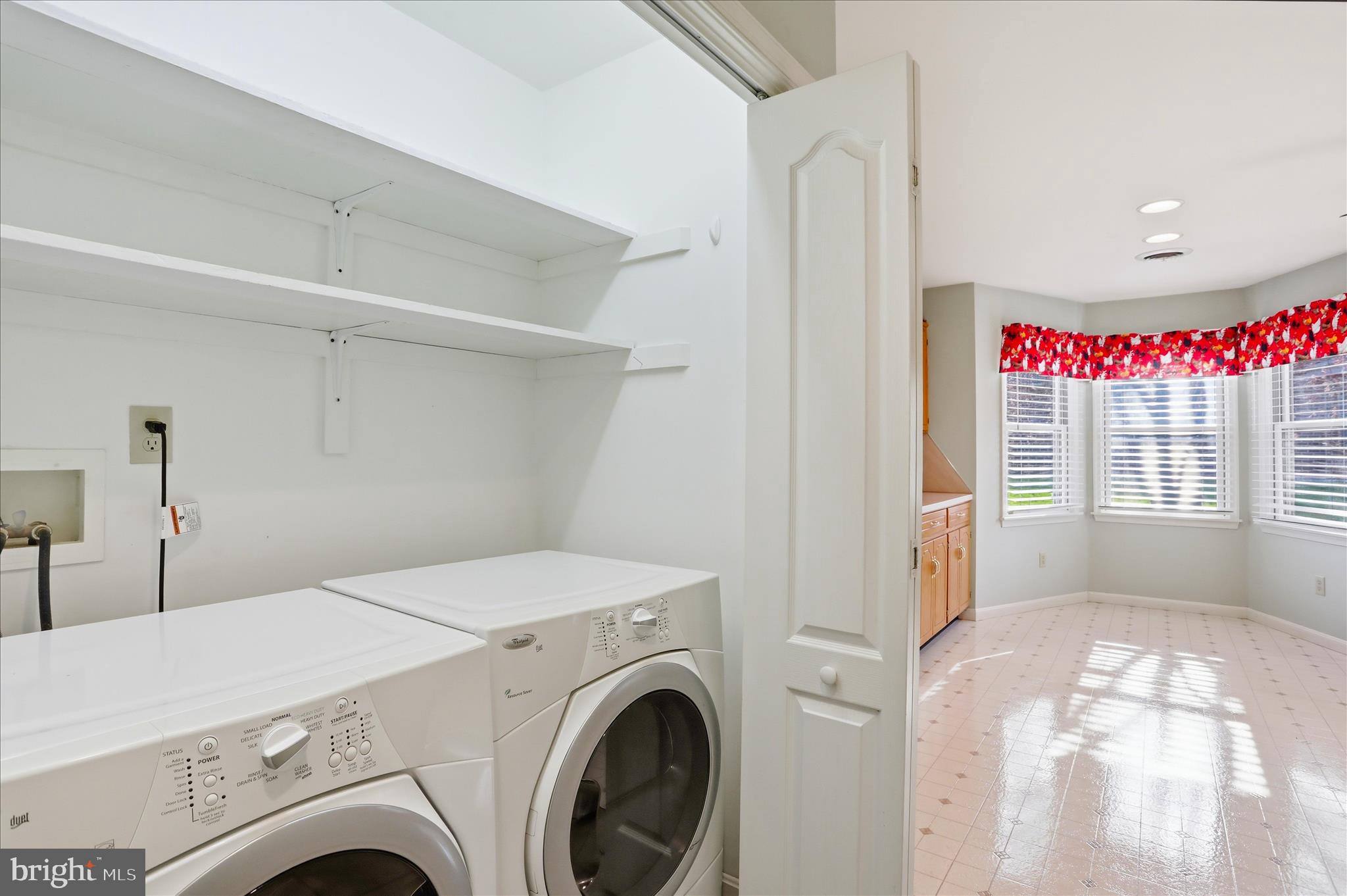 MAPLE RUN - Residential