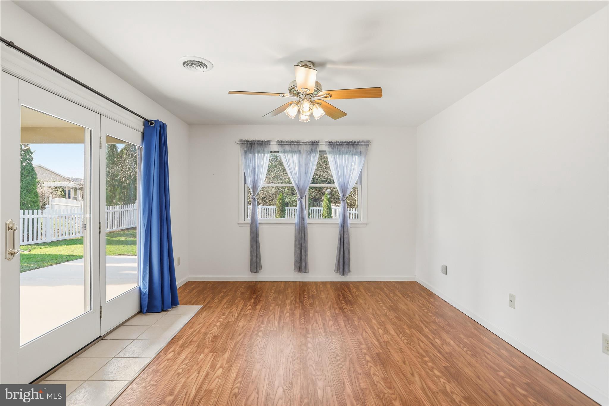 MAPLE RUN - Residential