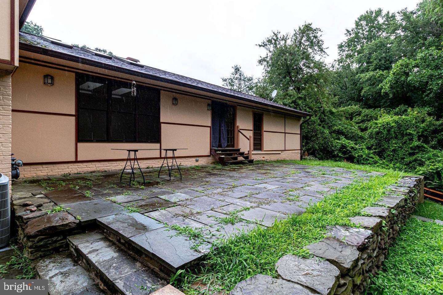 TANGLEWOOD - Residential Lease