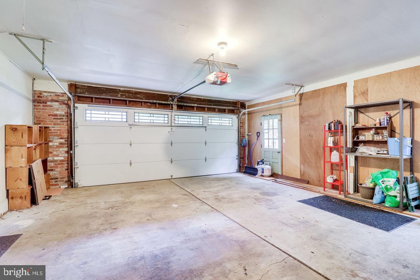 TANGLEWOOD - Residential Lease