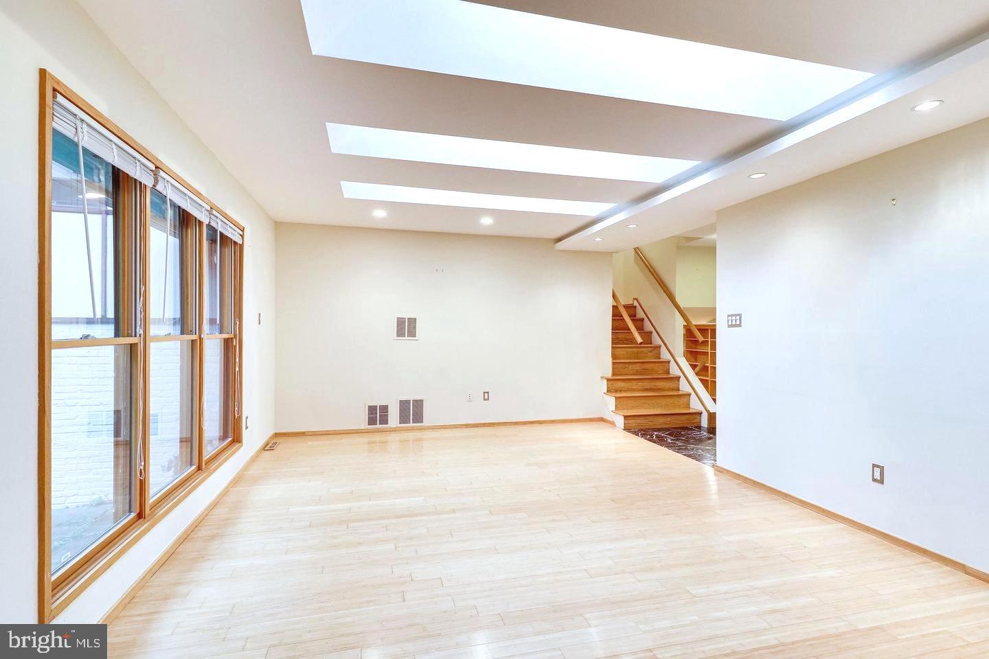 TANGLEWOOD - Residential Lease