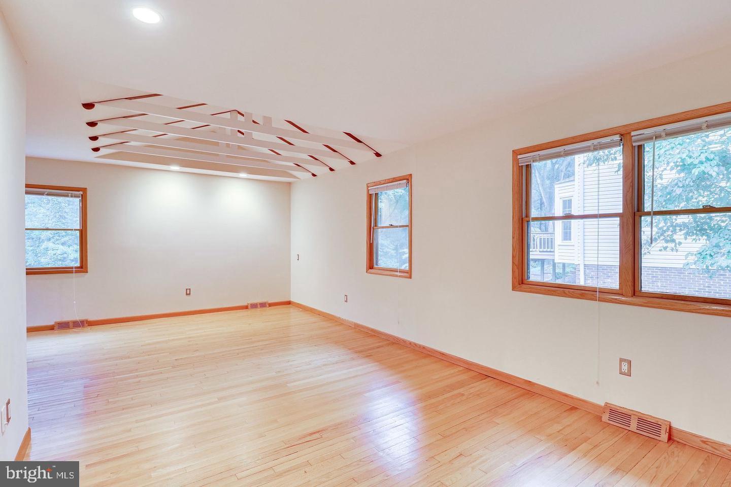 TANGLEWOOD - Residential Lease