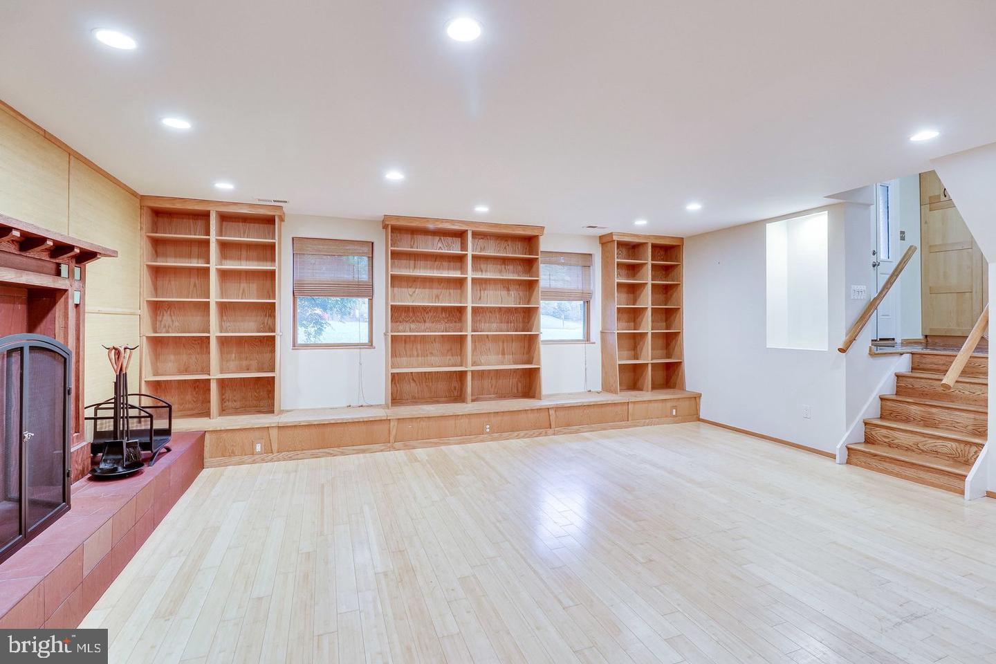 TANGLEWOOD - Residential Lease