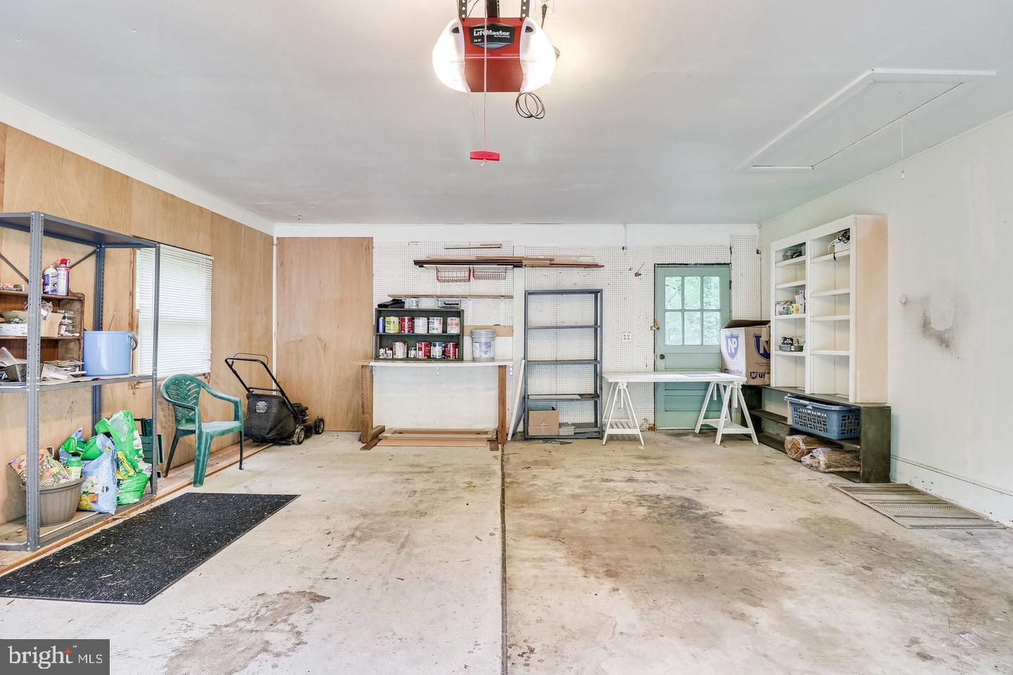 TANGLEWOOD - Residential Lease